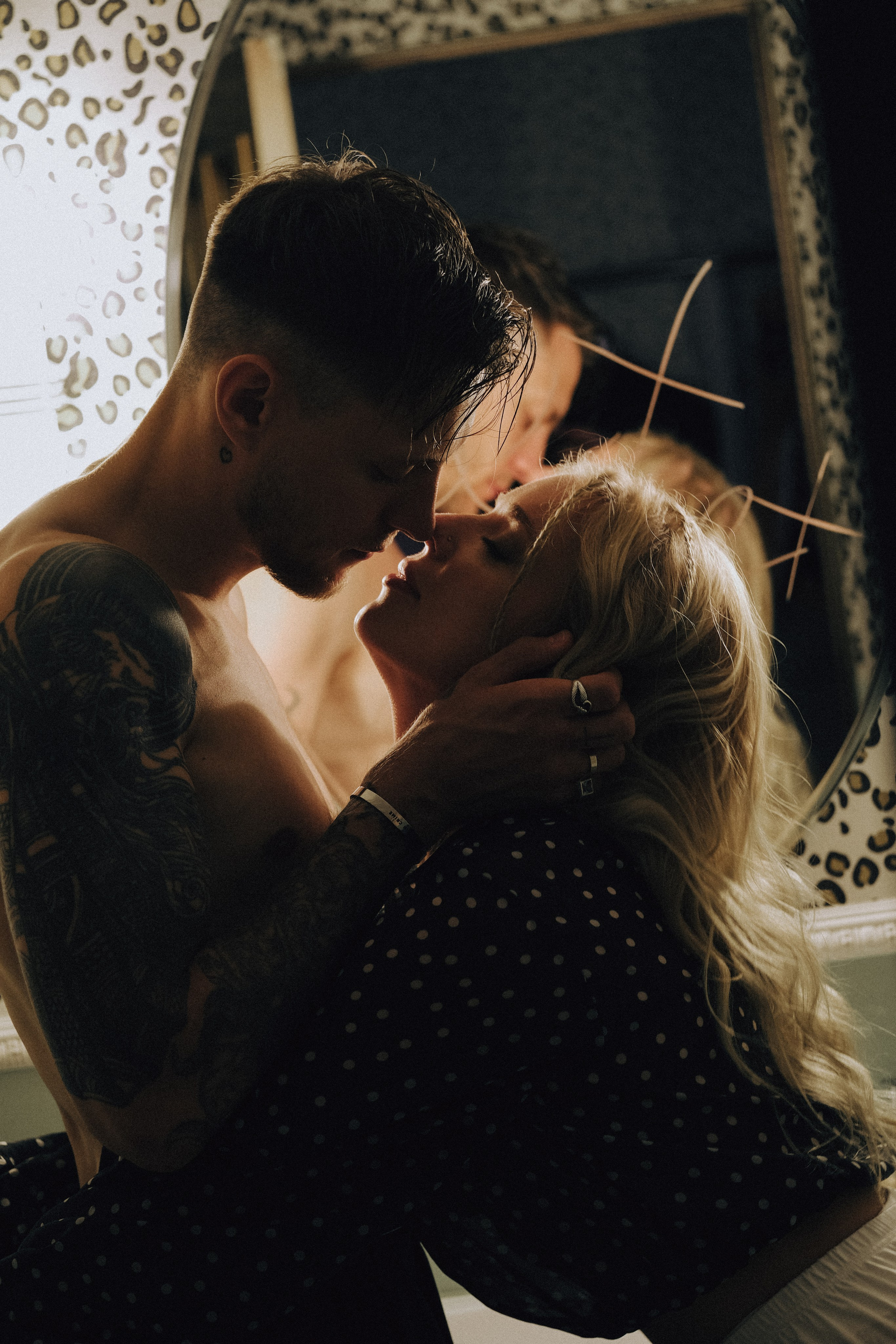 СВАДЕБНАЯ СЬЕМКА С КАБРИОЛЕТОМ В САНТК-ПЕТЕРБУРГЕ НА ПЕТРОГРАДКЕ В ОТЕЛЕ ПАНОРАМИКА. Профессиональный фотограф, Санкт-Петербург — Виктория Богомолова