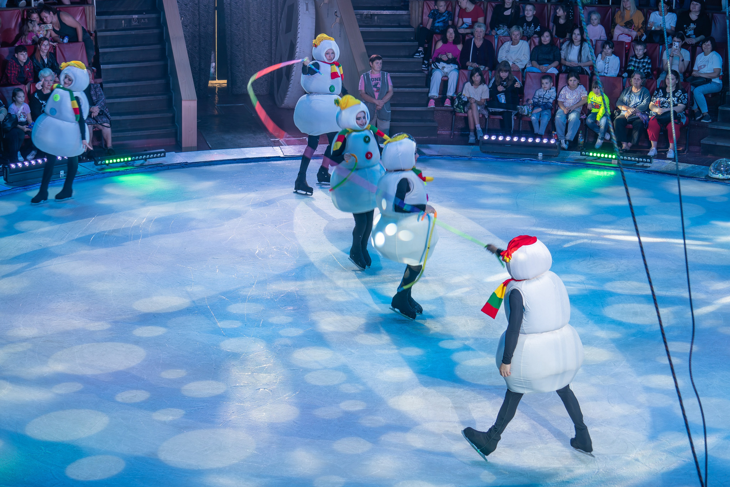 Цирк на льду «Айсберг» в Луганске. Фотограф в РФ и ЛНР Юлия Федосеева
