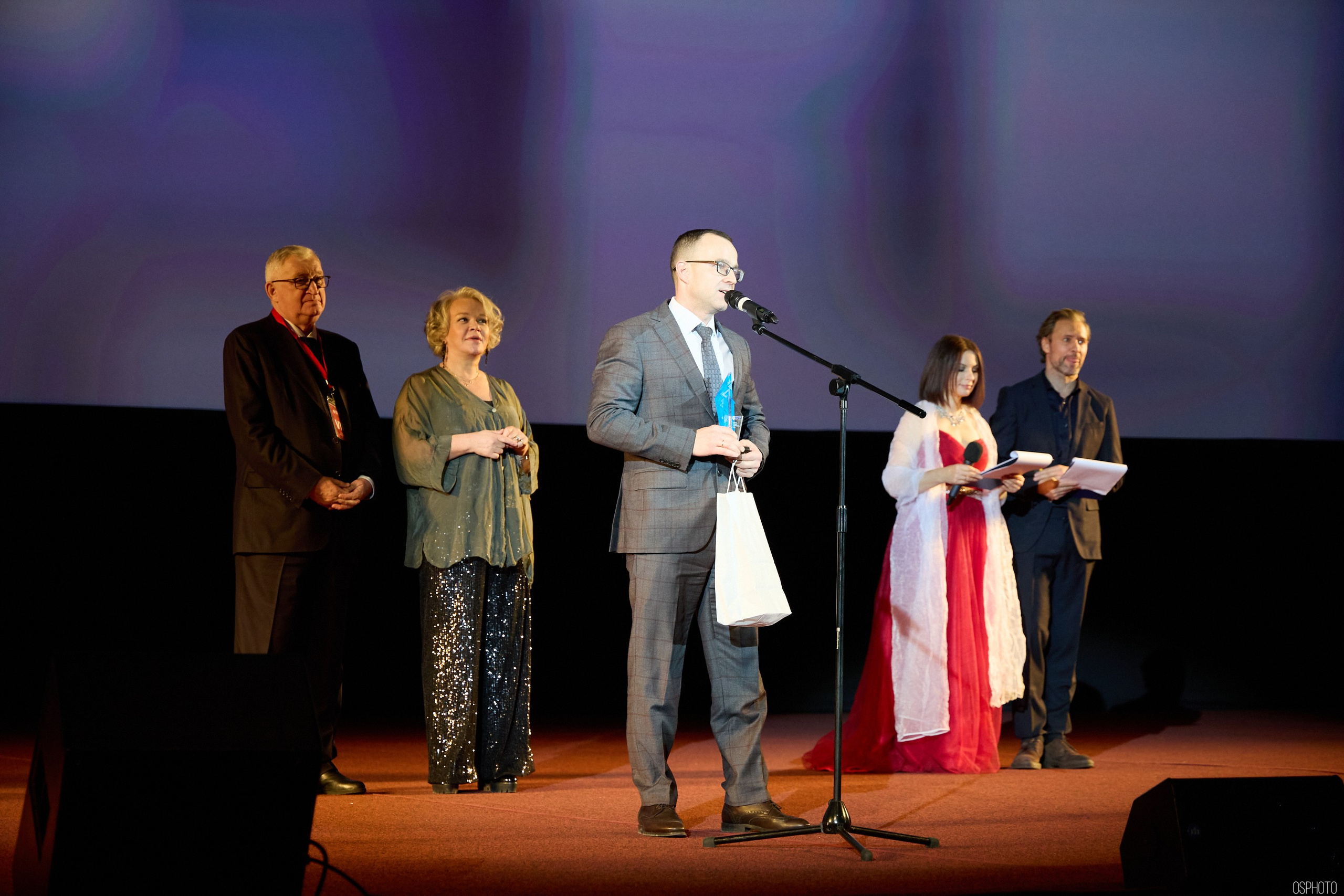 Кинофестиваль фильмов об охране труда | Кинотеатр «Октябрь». OSPhoto