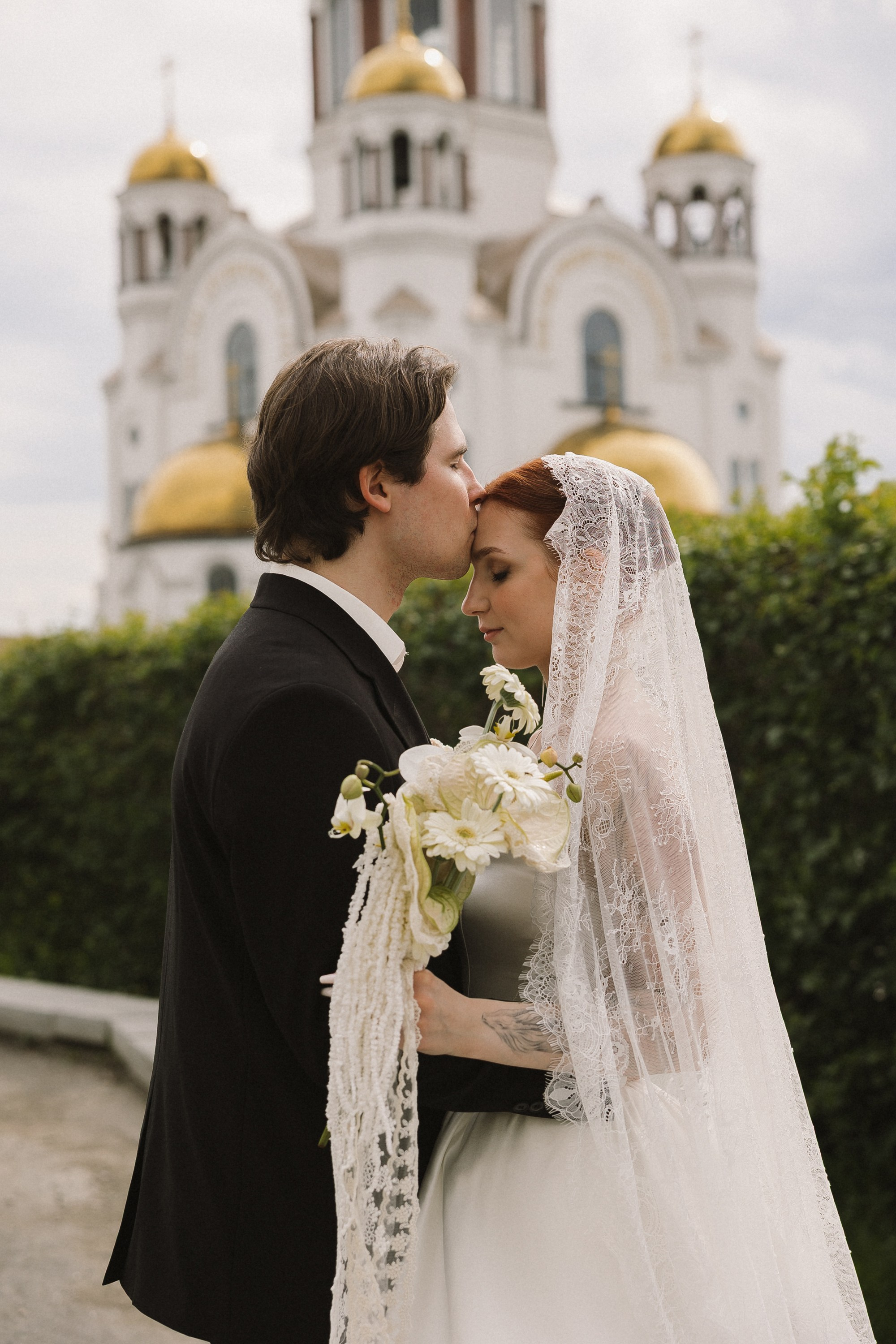 Камерная свадьба в итальянском стиле. Свадебный фотограф в Москве и Екатеринбурге