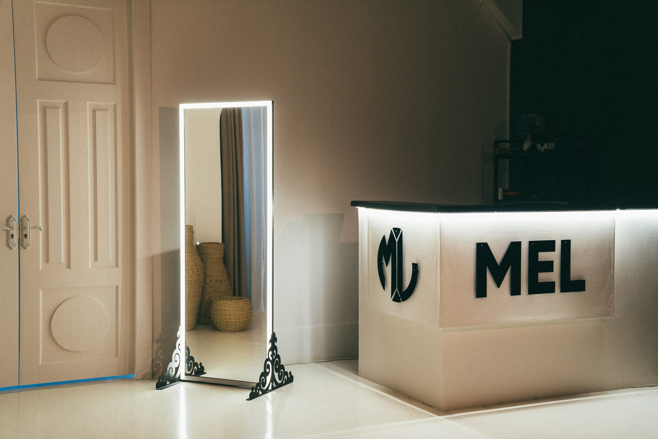 Зона ожидания. Фотостудия MEL Новороссийск | Подкаст-студия