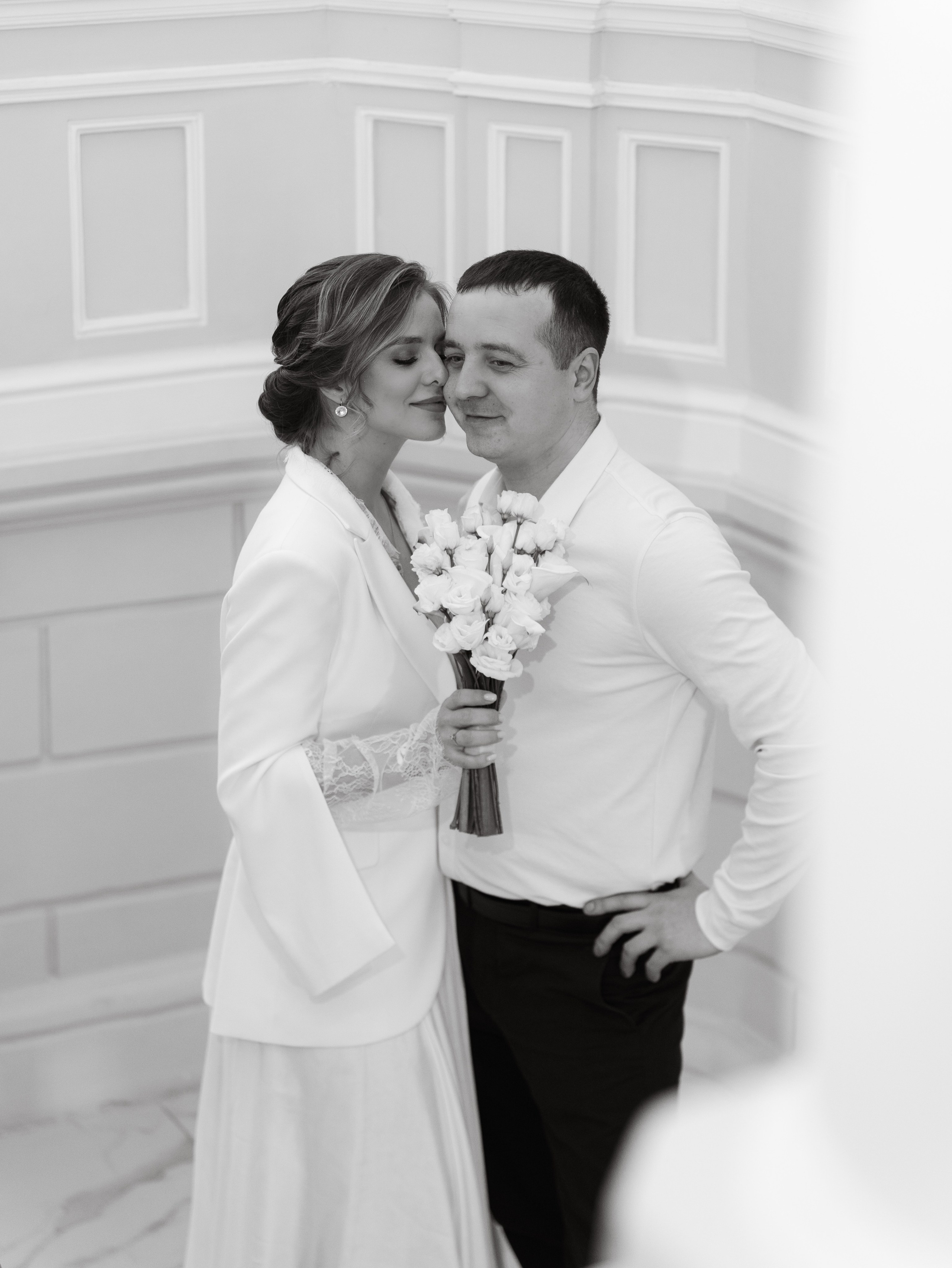 Свадебная фотосессия в загсе. Фотограф из Екатеринбурга Алена Мусалимова