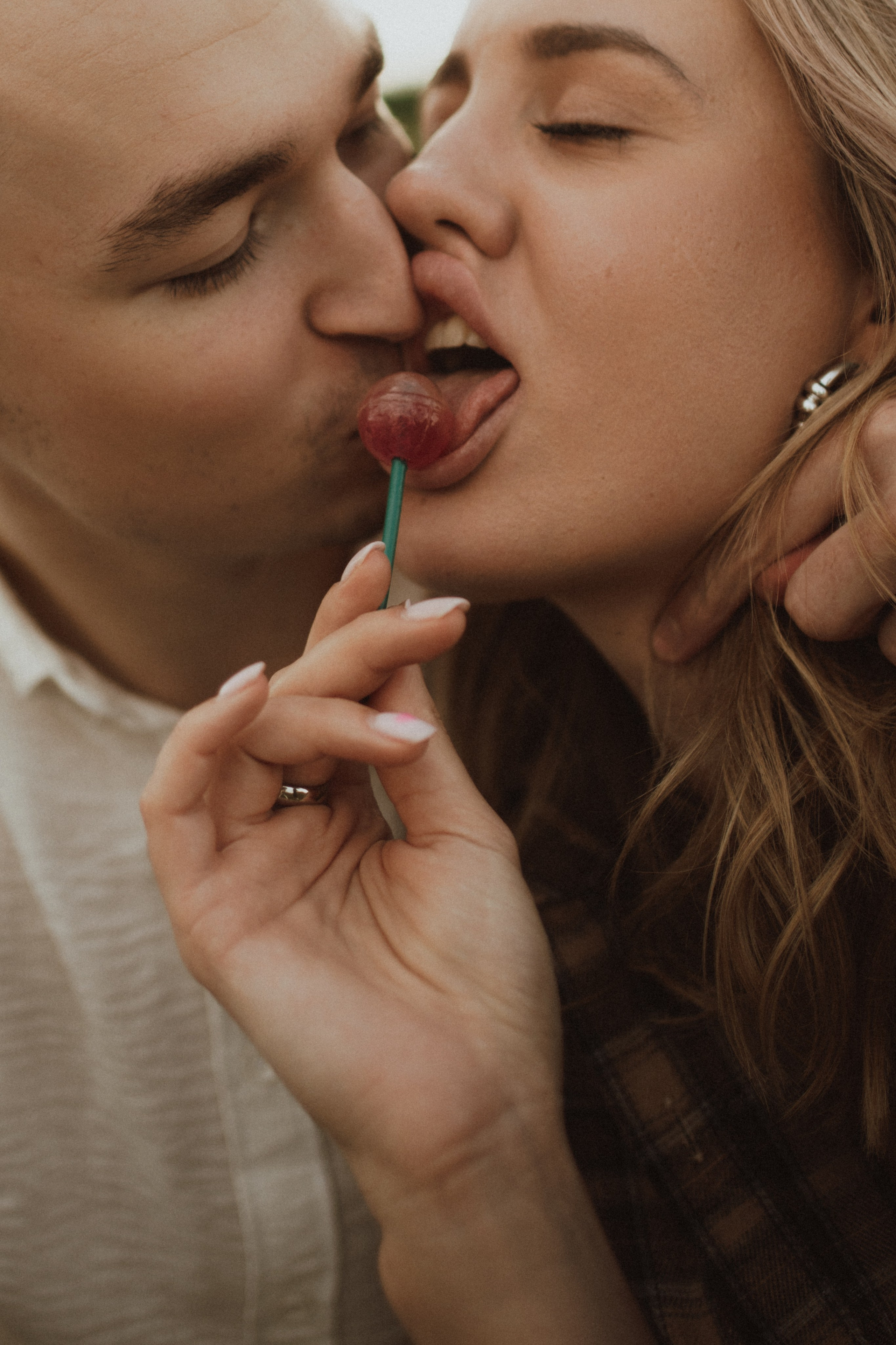 [… two lovers and volga]. Фотограф в Архангельске