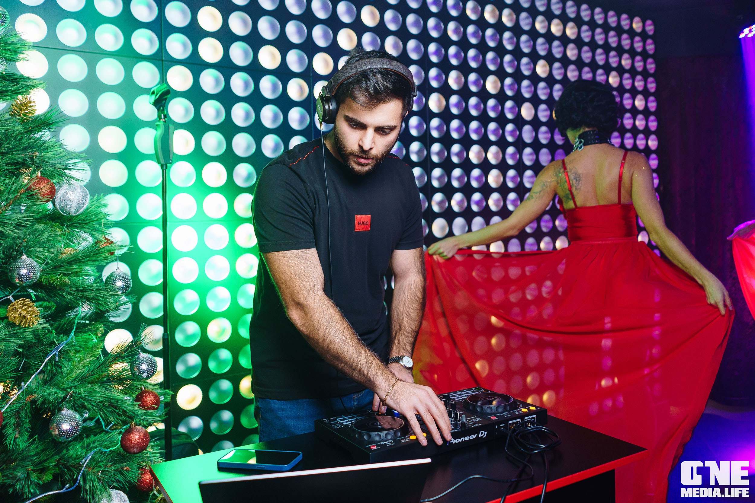 Фоторепортаж из караоке-клубе Эйфория. One Media Life: фоторепортажи, фотоотчеты с мероприятий и заведений