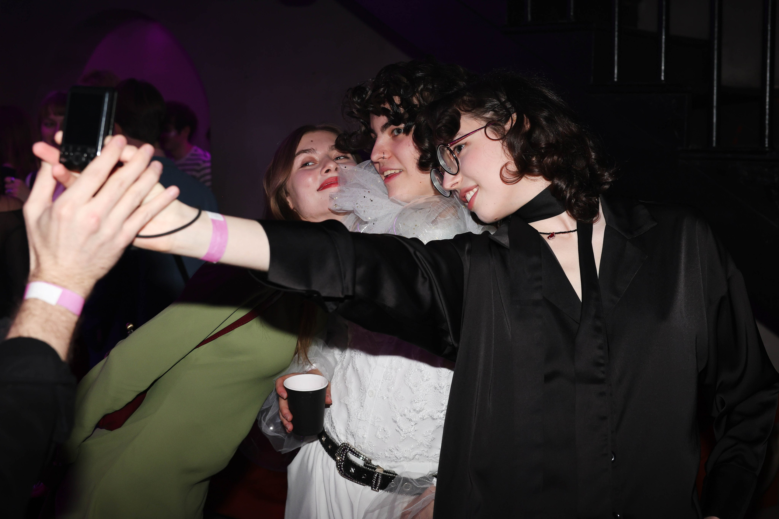 Вечеринки / вспышка. Репортажный фотограф в Москве Арина Антонова