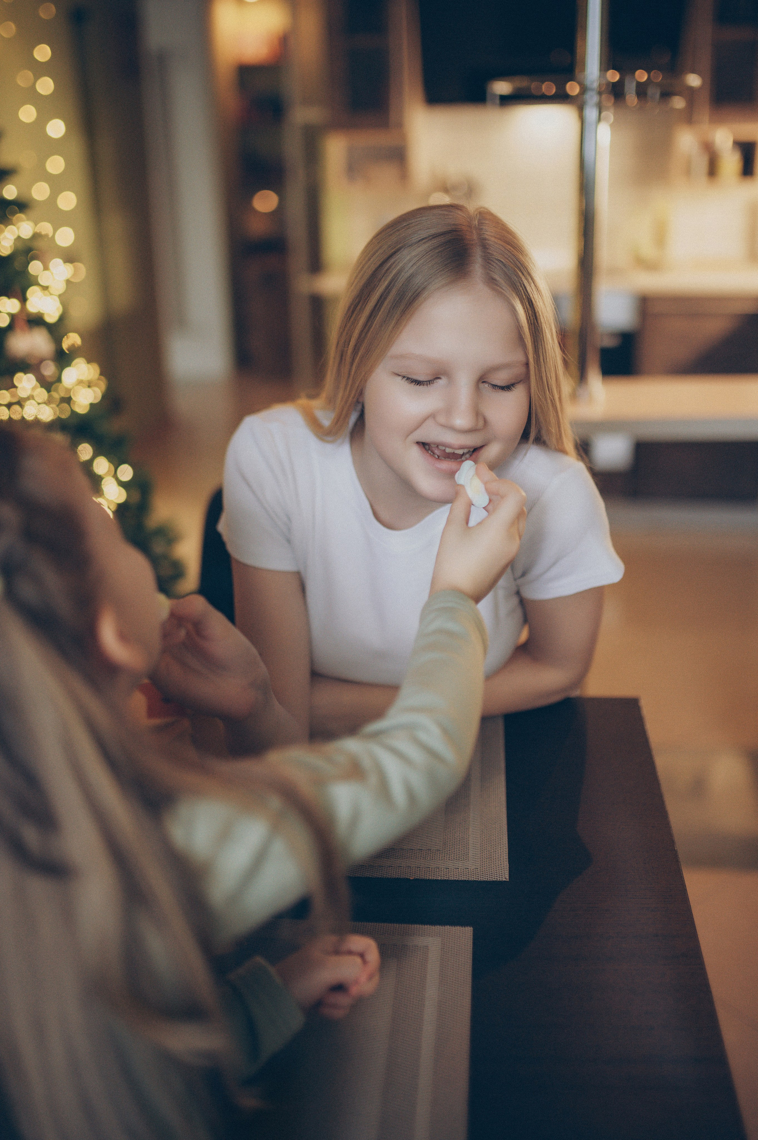 Тася, Соня, Женя и Илья (новогодняя домашняя). Фотограф, г. Лесной Свердловской области