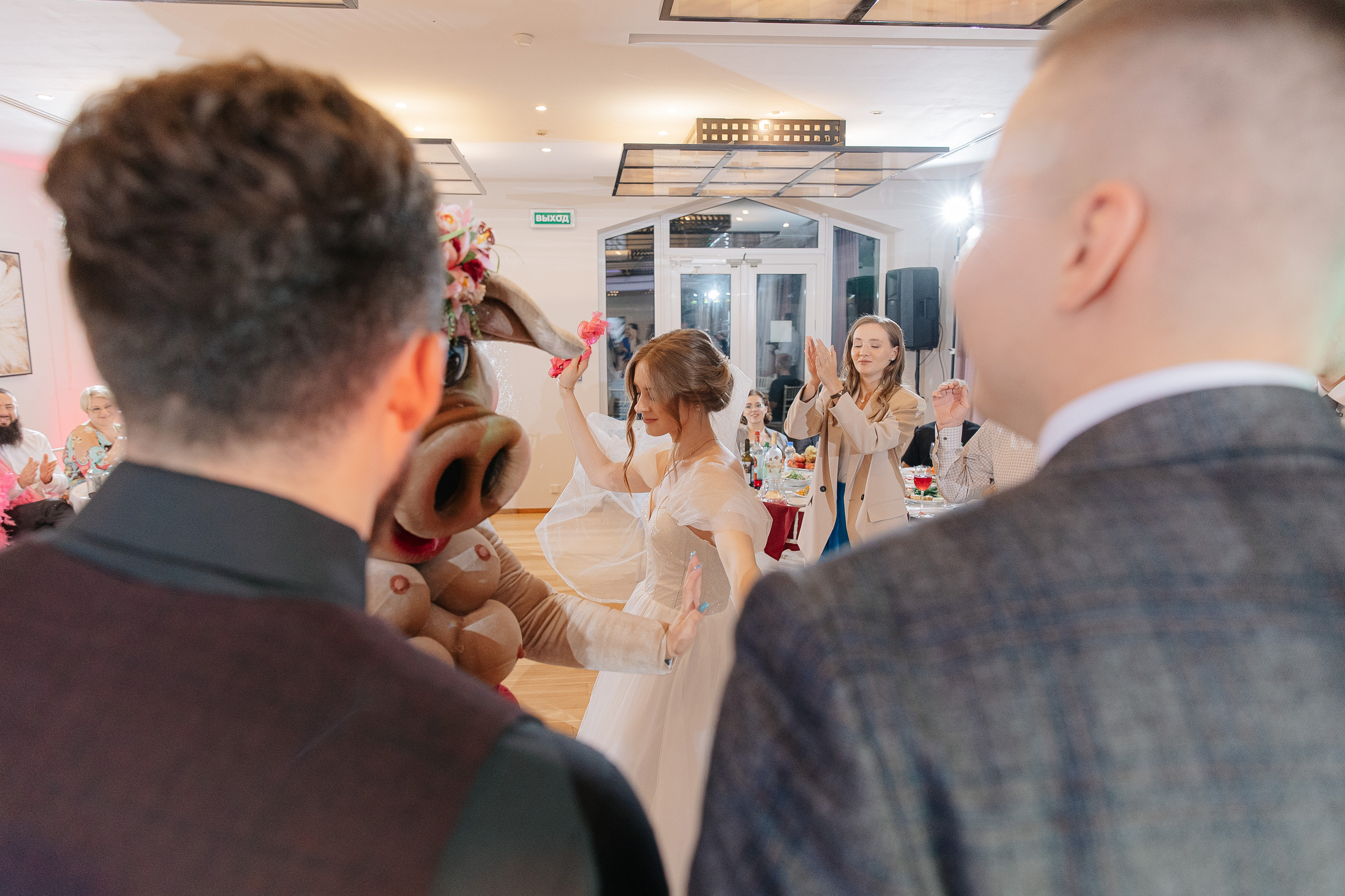 Леон и Лилия. Свадебный фотограф Москва Саша Серегина (Сашина)