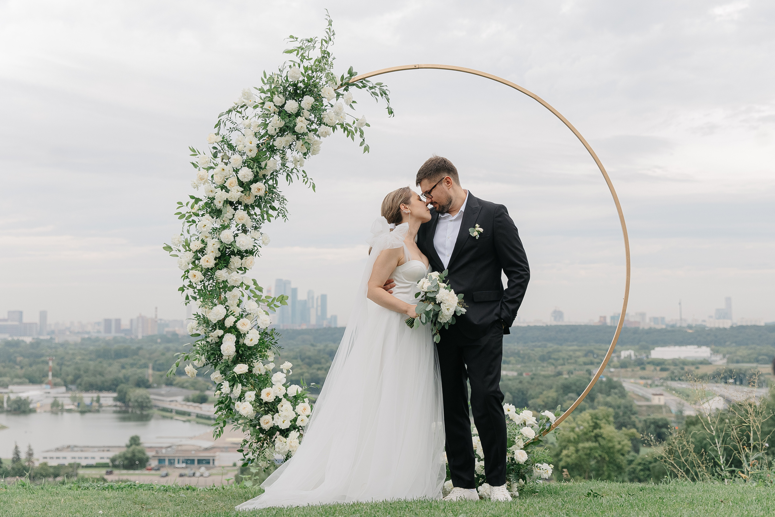 Кирилл и Ксения (свадьба). Свадебный фотограф Москва Саша Серегина (Сашина)