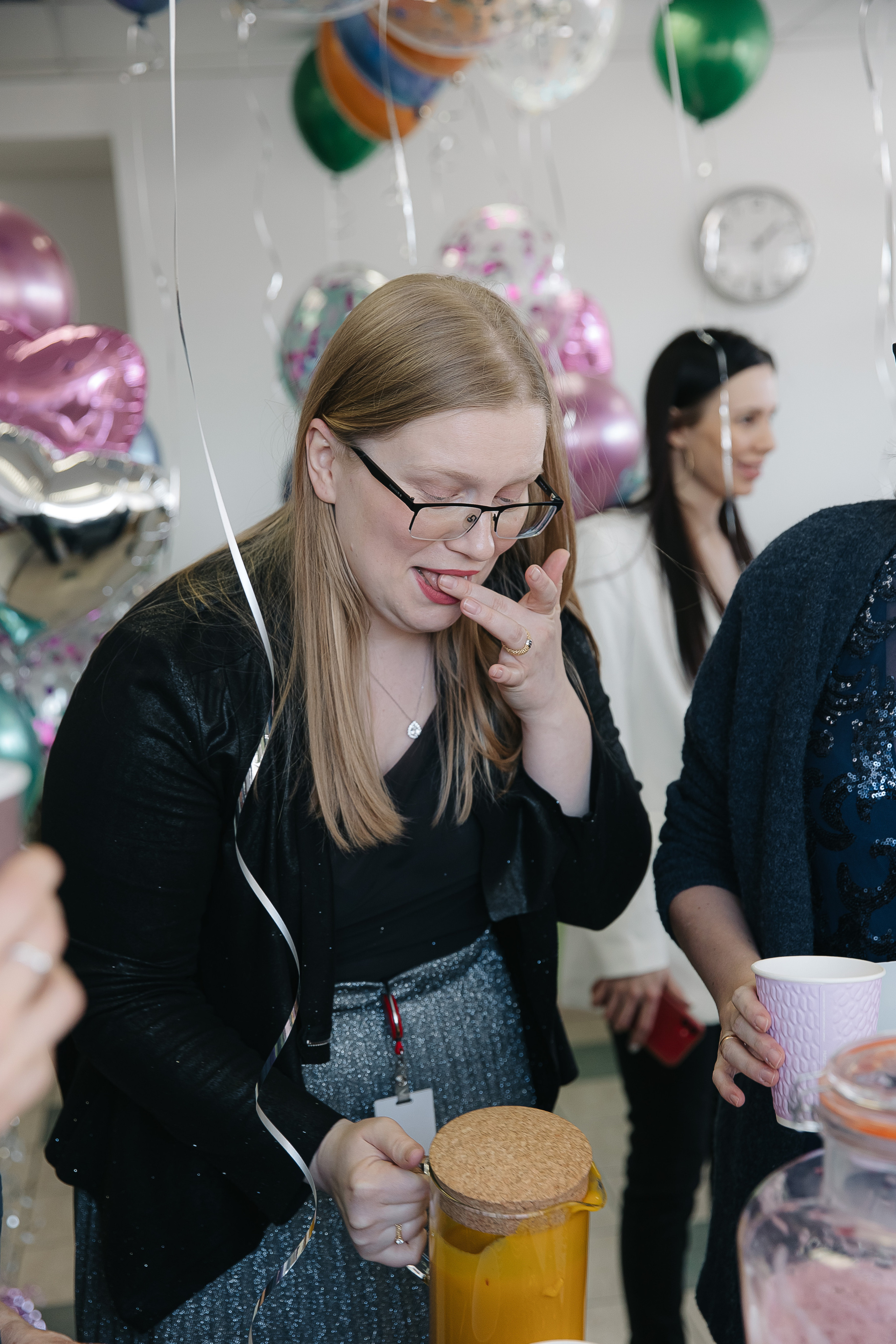 Корпоратив 8 Марта в CTI. Свадебный фотограф Москва Саша Серегина (Сашина)