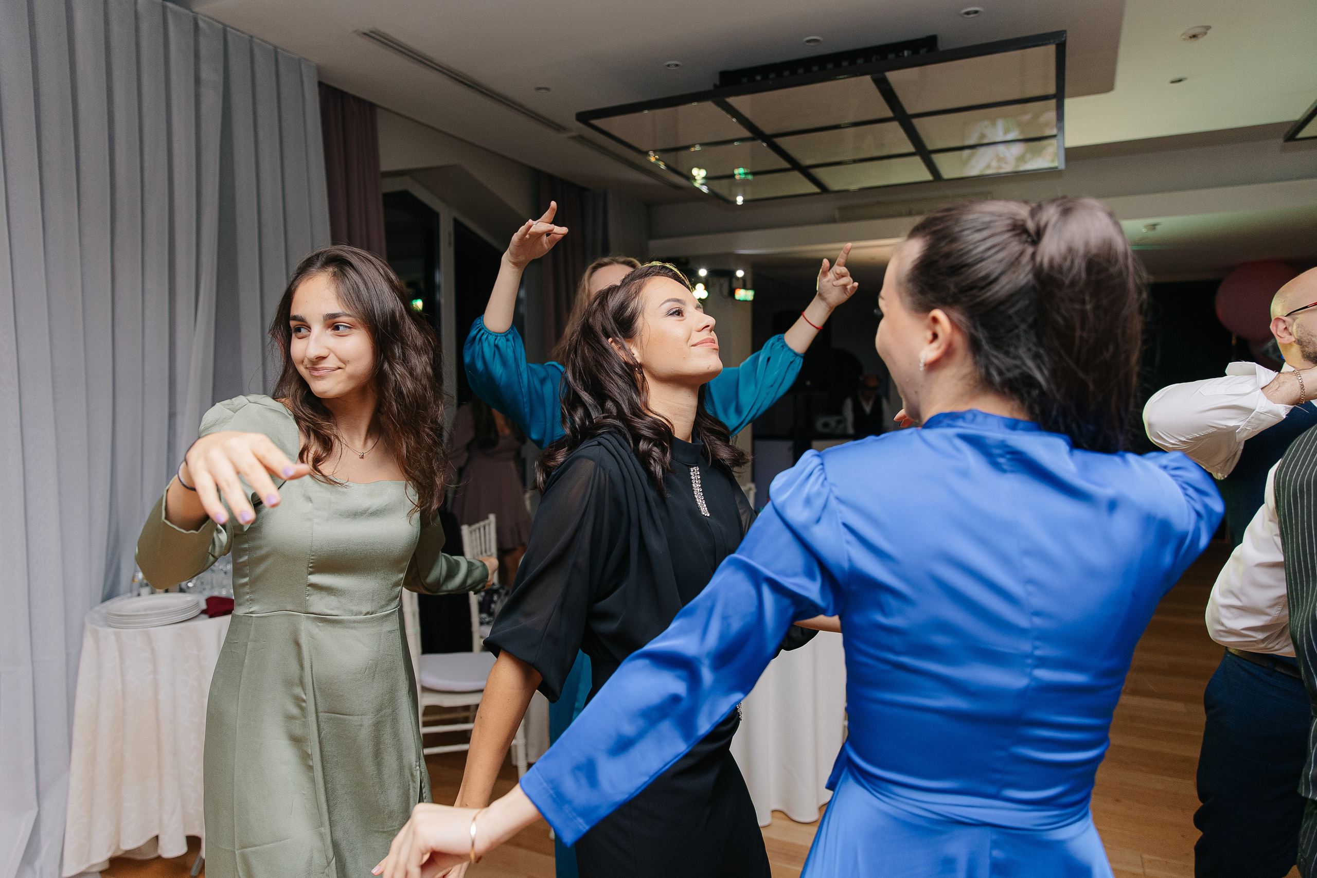 Леон и Лилия. Свадебный фотограф Москва Саша Серегина (Сашина)