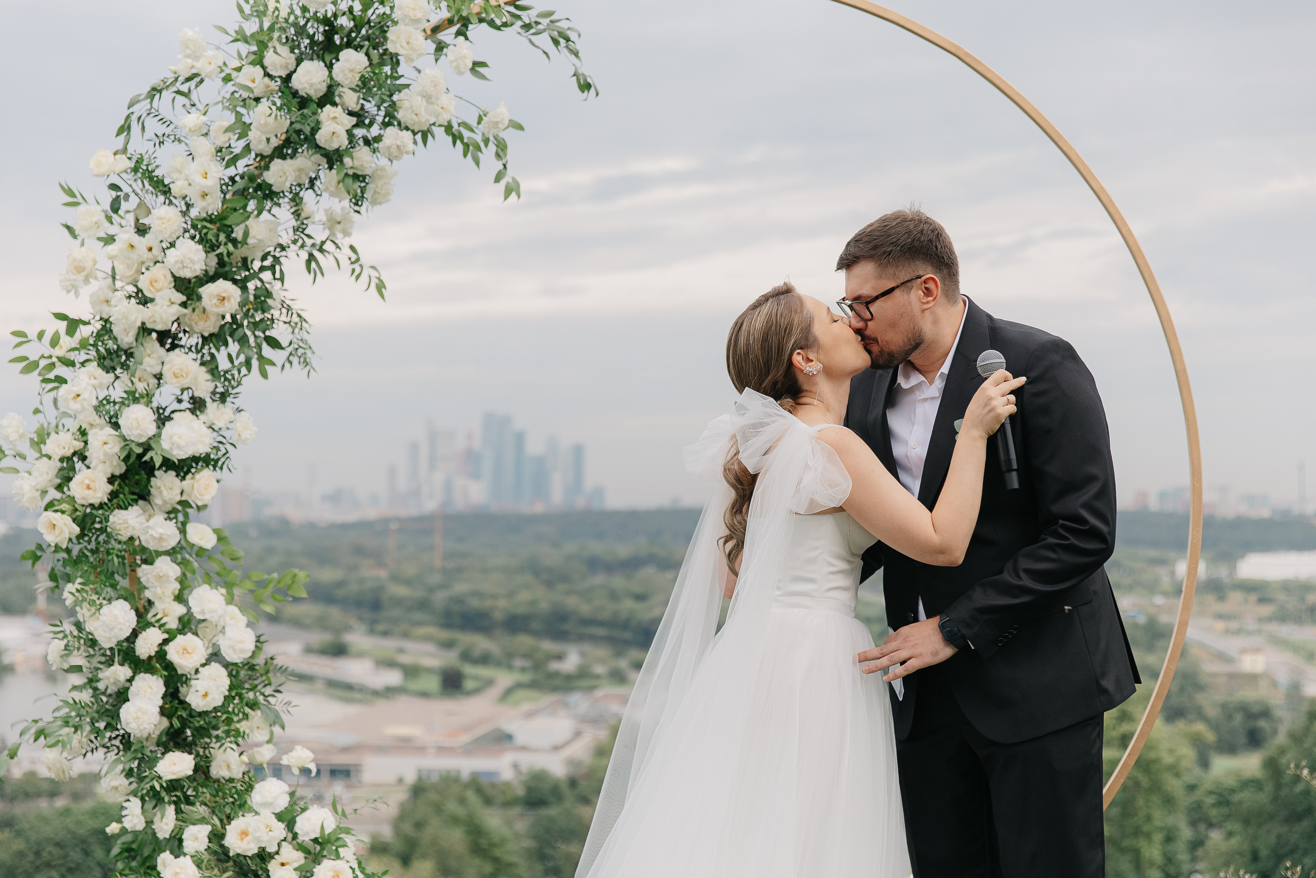 Кирилл и Ксения (свадьба). Свадебный фотограф Москва Саша Серегина (Сашина)