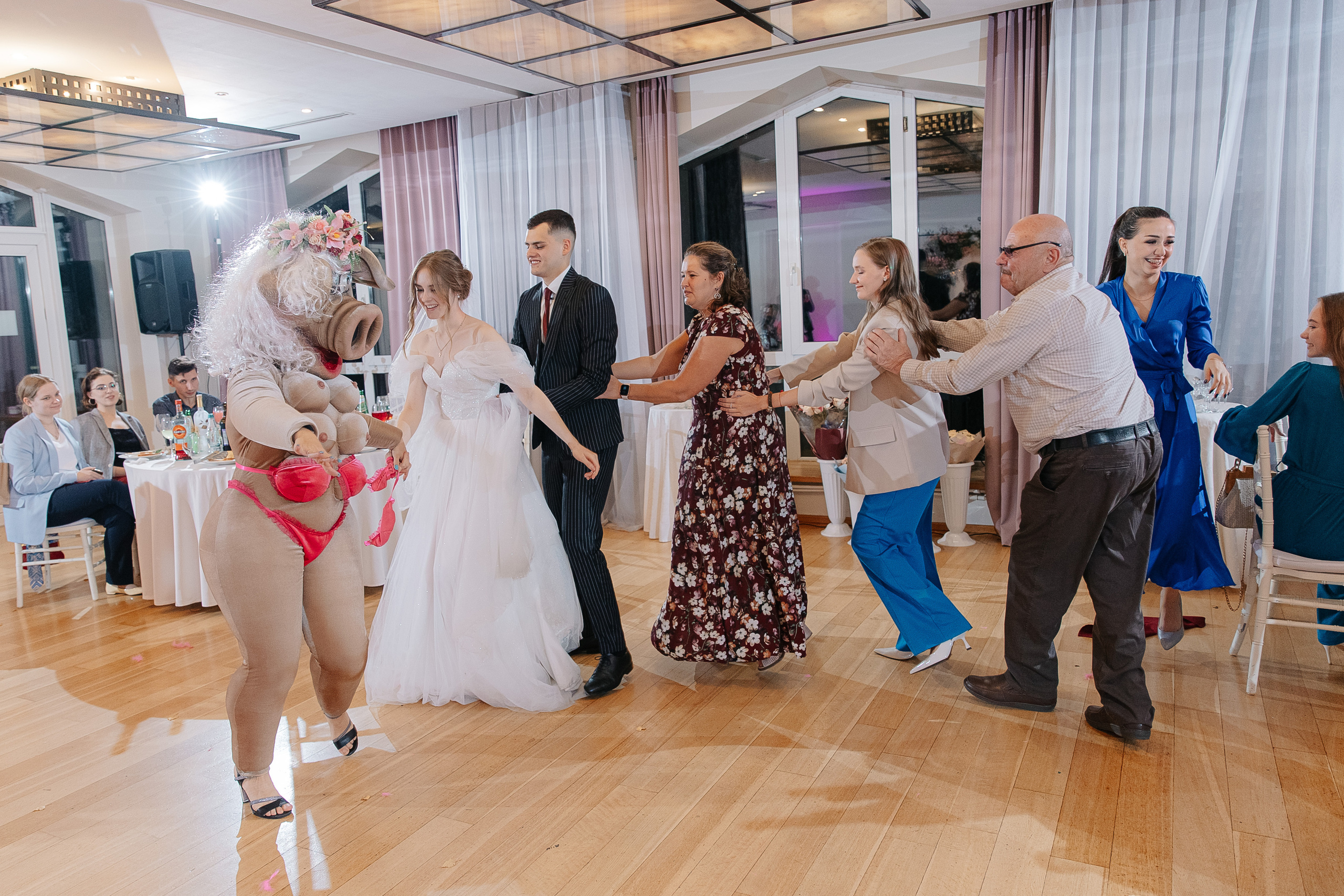 Леон и Лилия. Свадебный фотограф Москва Саша Серегина (Сашина)