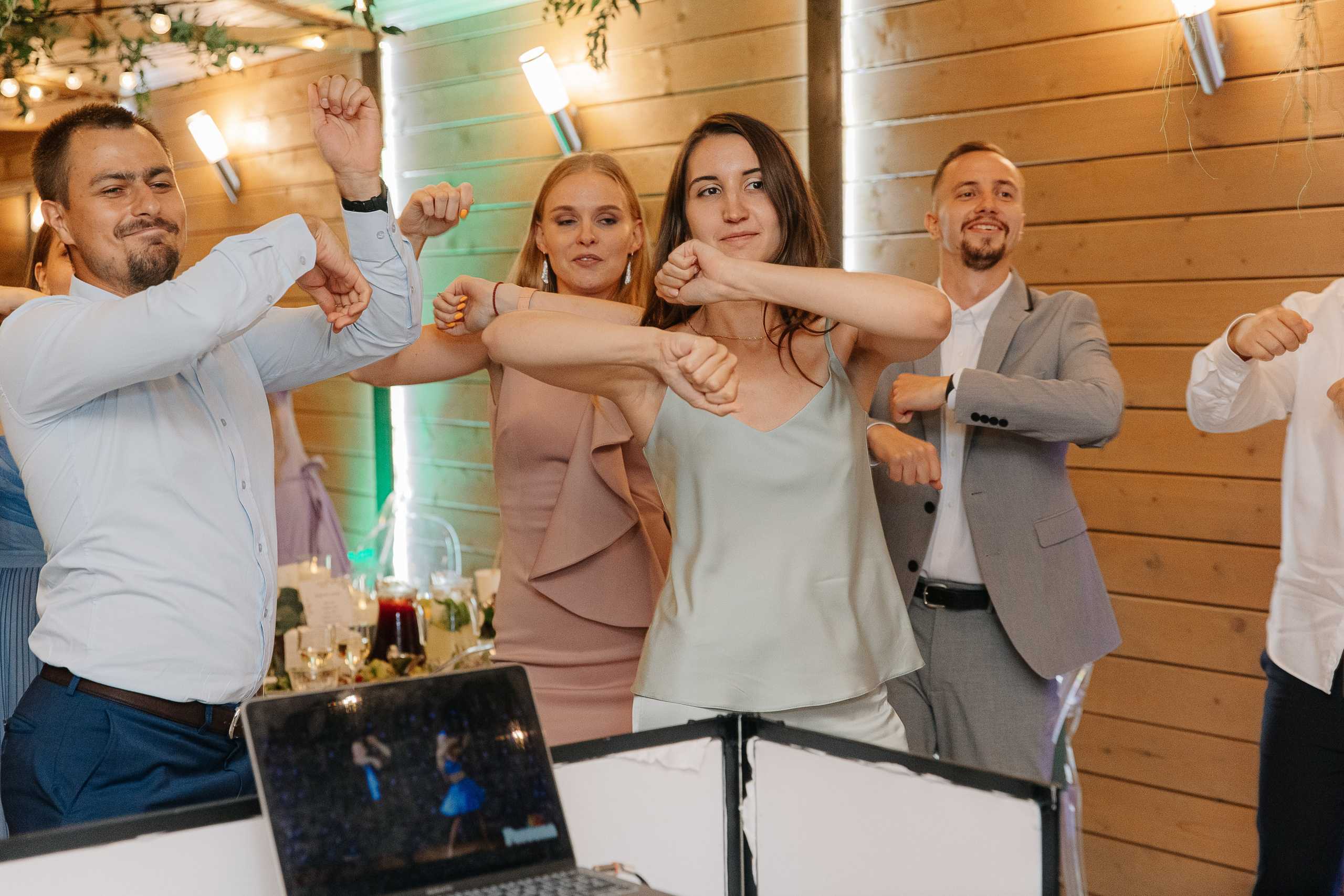 Кирилл и Ксения (свадьба). Свадебный фотограф Москва Саша Серегина (Сашина)