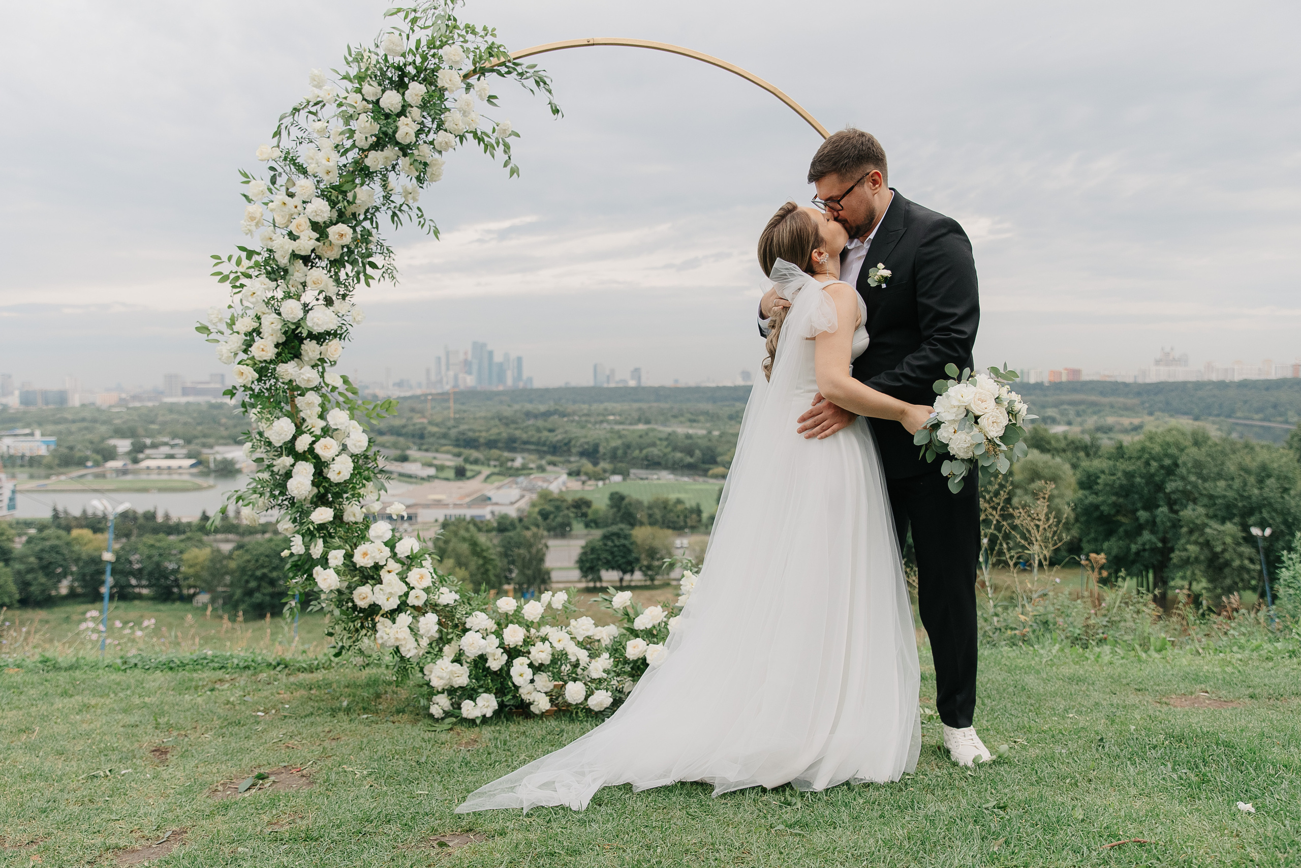 Кирилл и Ксения (свадьба). Свадебный фотограф Москва Саша Серегина (Сашина)