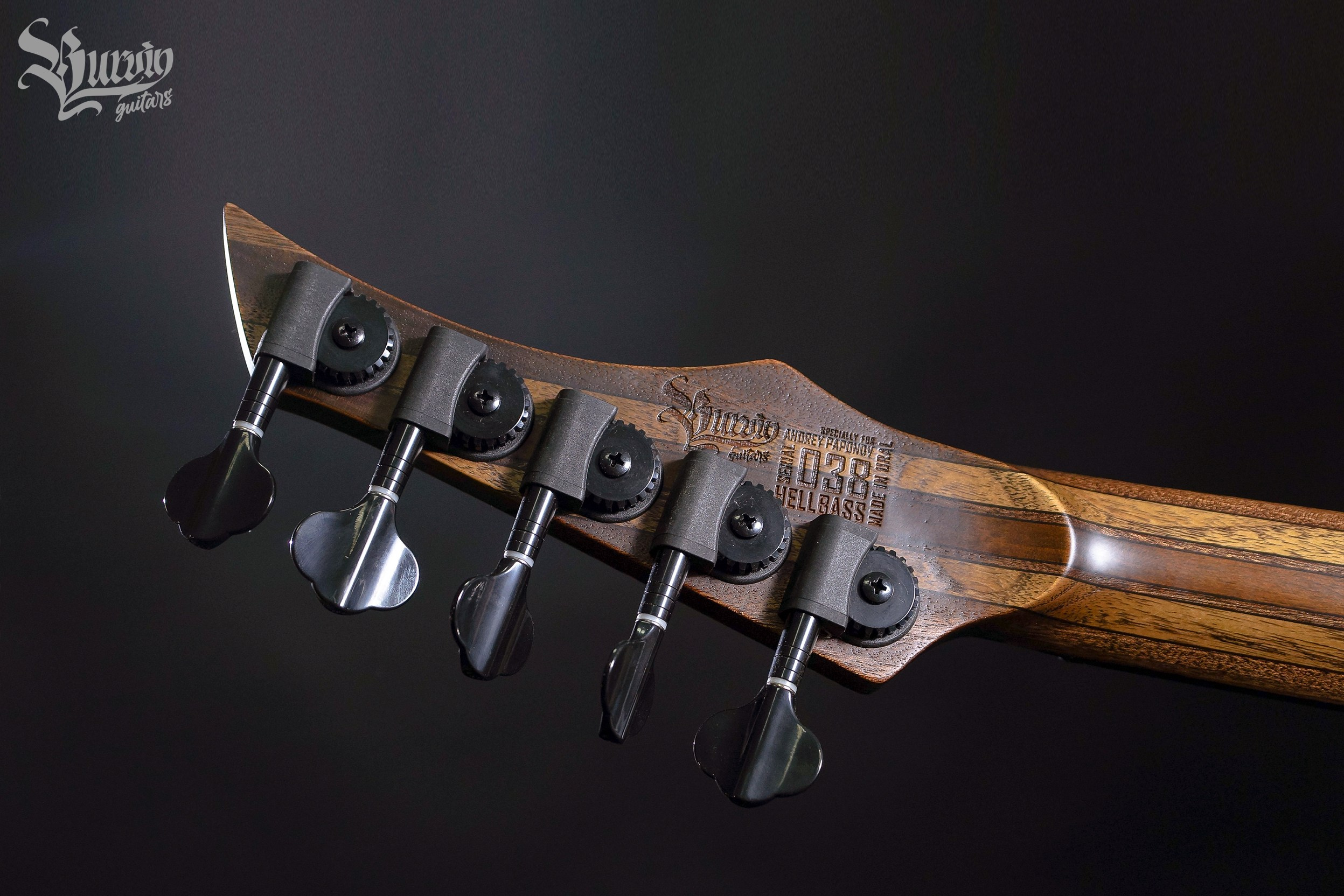 038 HELLBASS. Master of making guitars and basses to order