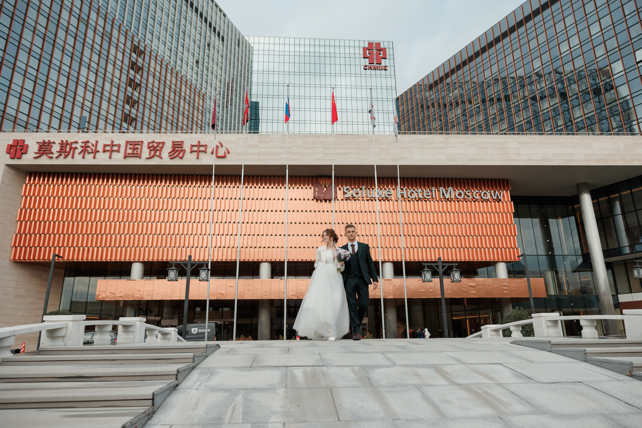 Константин и Дарья, ЗАГС ВДНХ, отель Soluxe, ресторан «Антик». Свадебный и репортажный фотограф (Москва, Королев и другие)