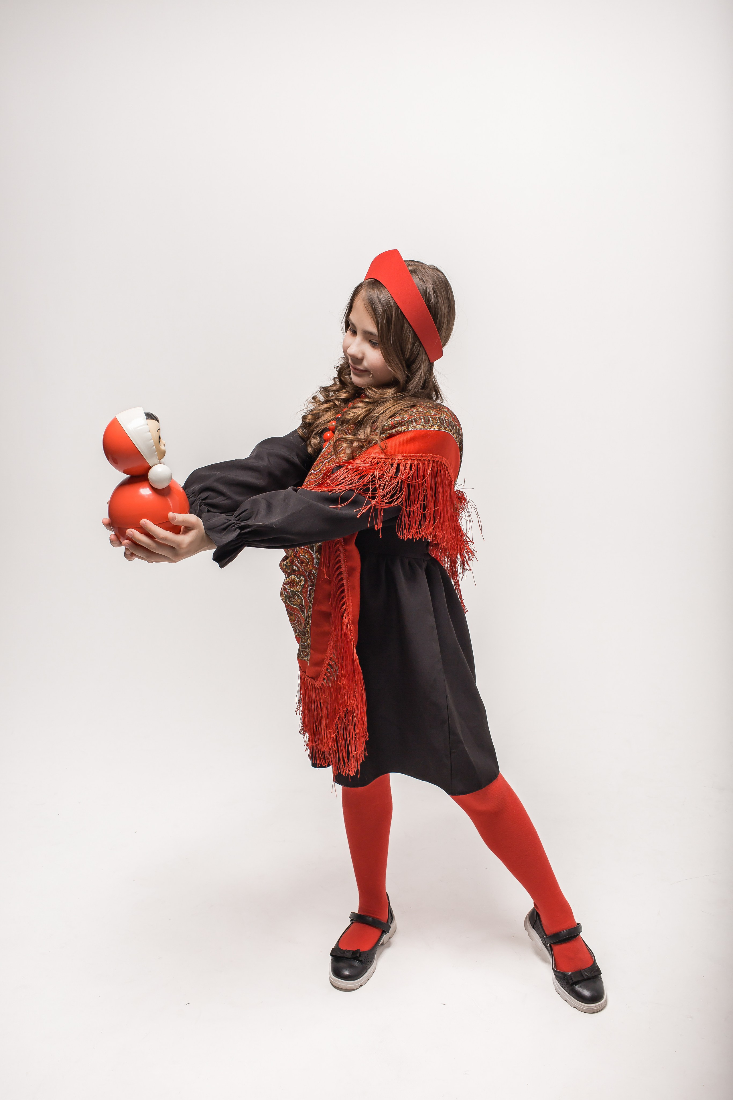 День рождение от 4 до 18 лет (на белом фоне). Детский семейный фотограф на первый годик город Новосибирск Дымова Светлана пакеты всё включено 1-3 года