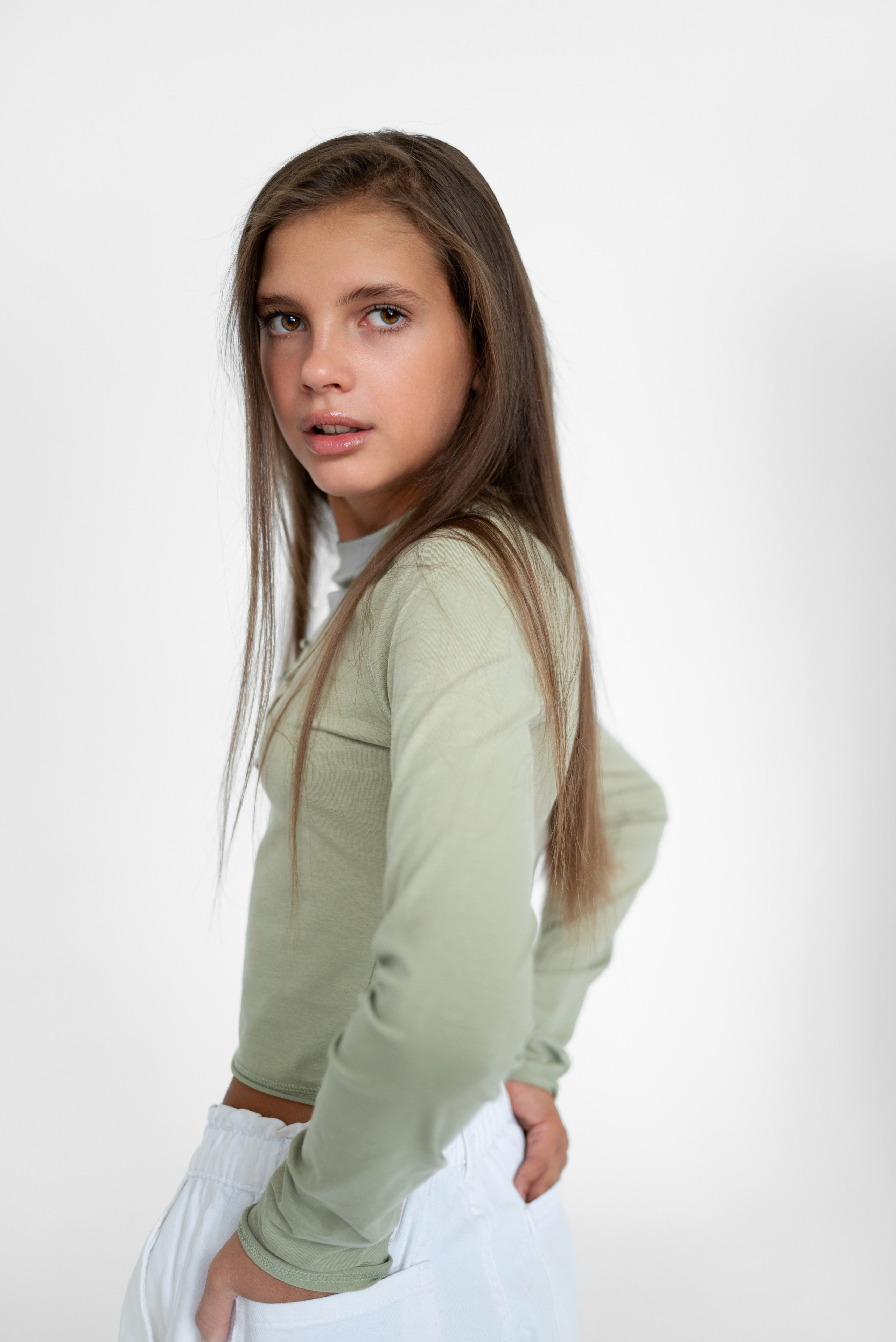 Alis. Фотограф Москва Виктория Вишневская актерское / модельное портфолио