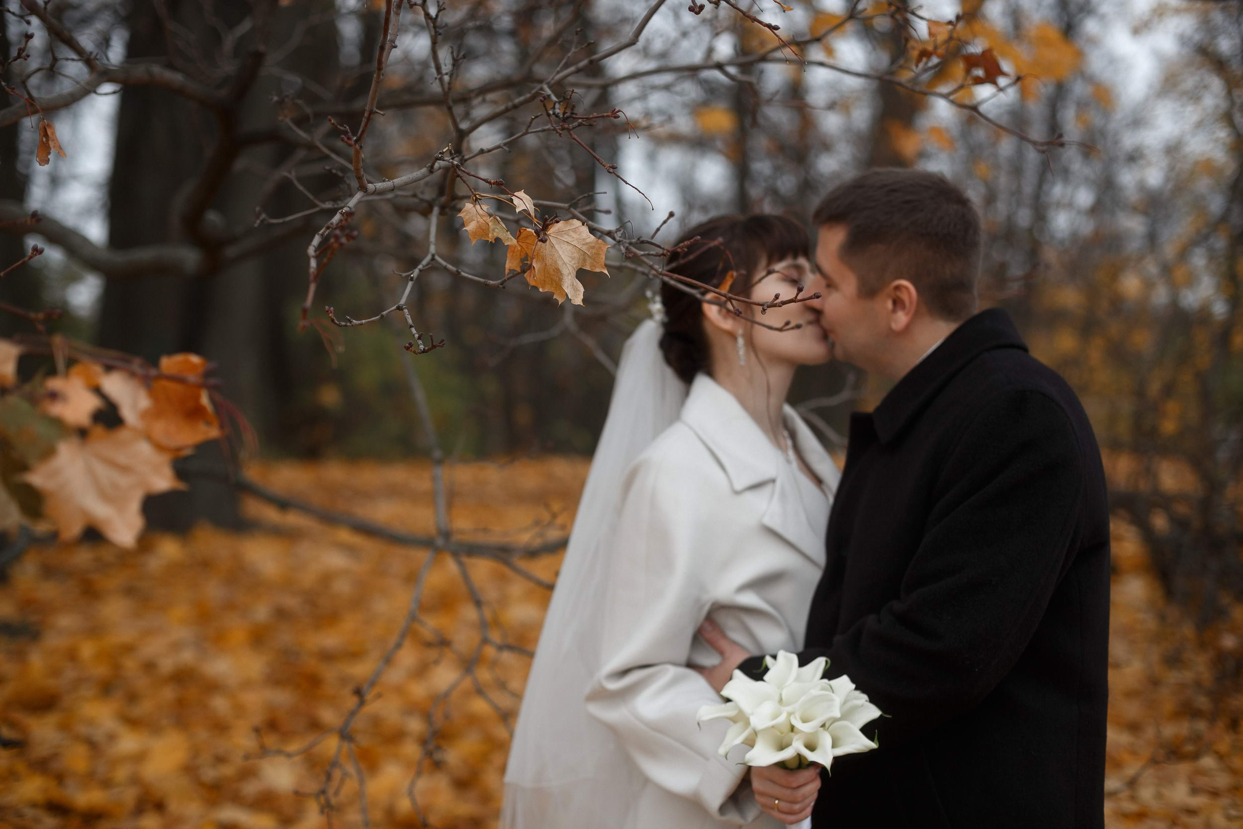 Свадьба в октябре. Свадебный фотограф Игорь Брундасов 8PHOTO на свадьбу венчание загс СПб