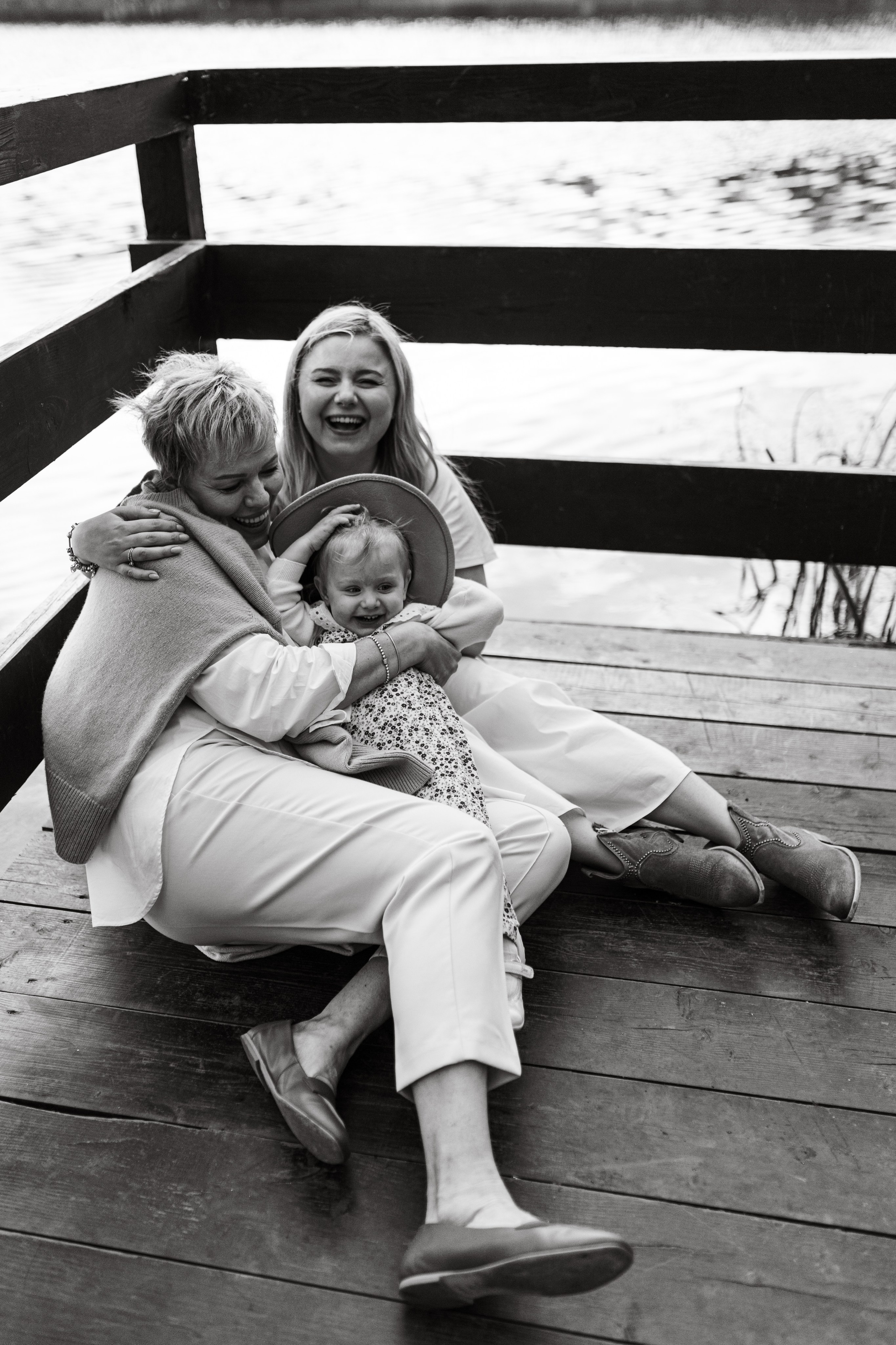 Ольга, Елена и маленькая Таисия. Семейный фотограф в Москве Жукова Анна