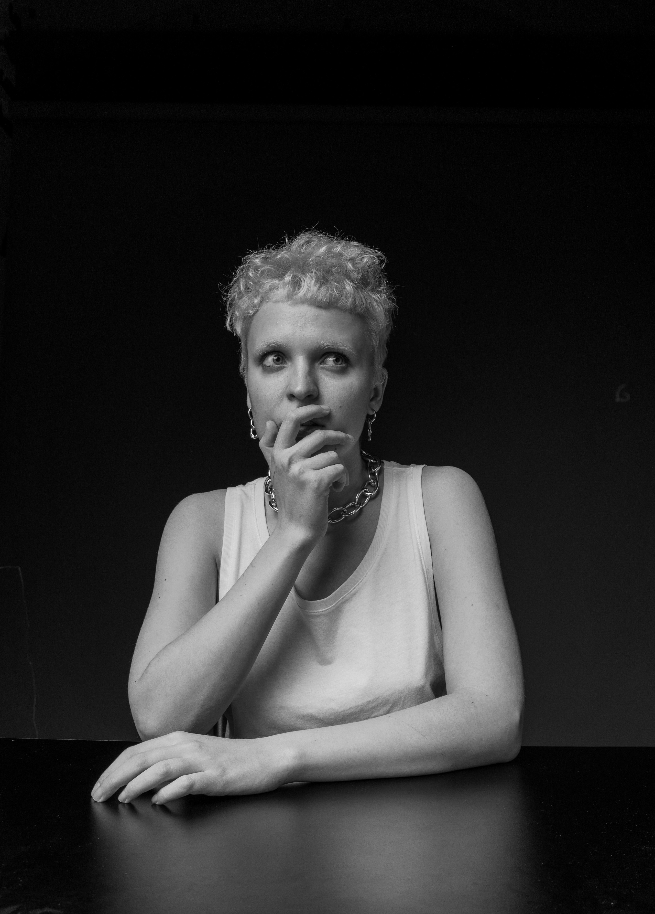 Эмоциональный портрет в Краснодаре. AI Фотограф Краснодар: мужские и женские фотосессии, стилизация съемки. Нейро-фотосессии онлайн