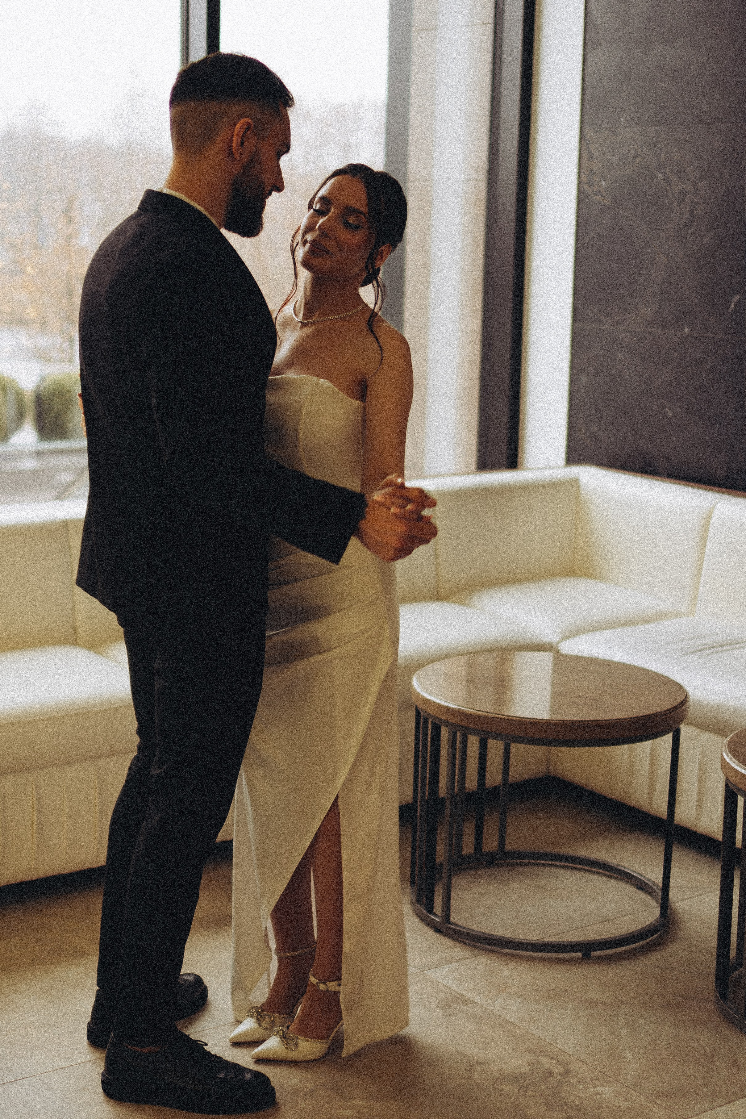 СВАДЕБНАЯ СЬЕМКА СБОРОВ ЖЕНИХА И НЕВЕСТЫ В ОТЕЛЕ И ТАКЖЕ ФОТОСЕССИИЯ В ОТЕЛЕЕ МЕГАПОЛИС БРЯНСК. Профессиональный фотограф, Санкт-Петербург — Виктория Богомолова