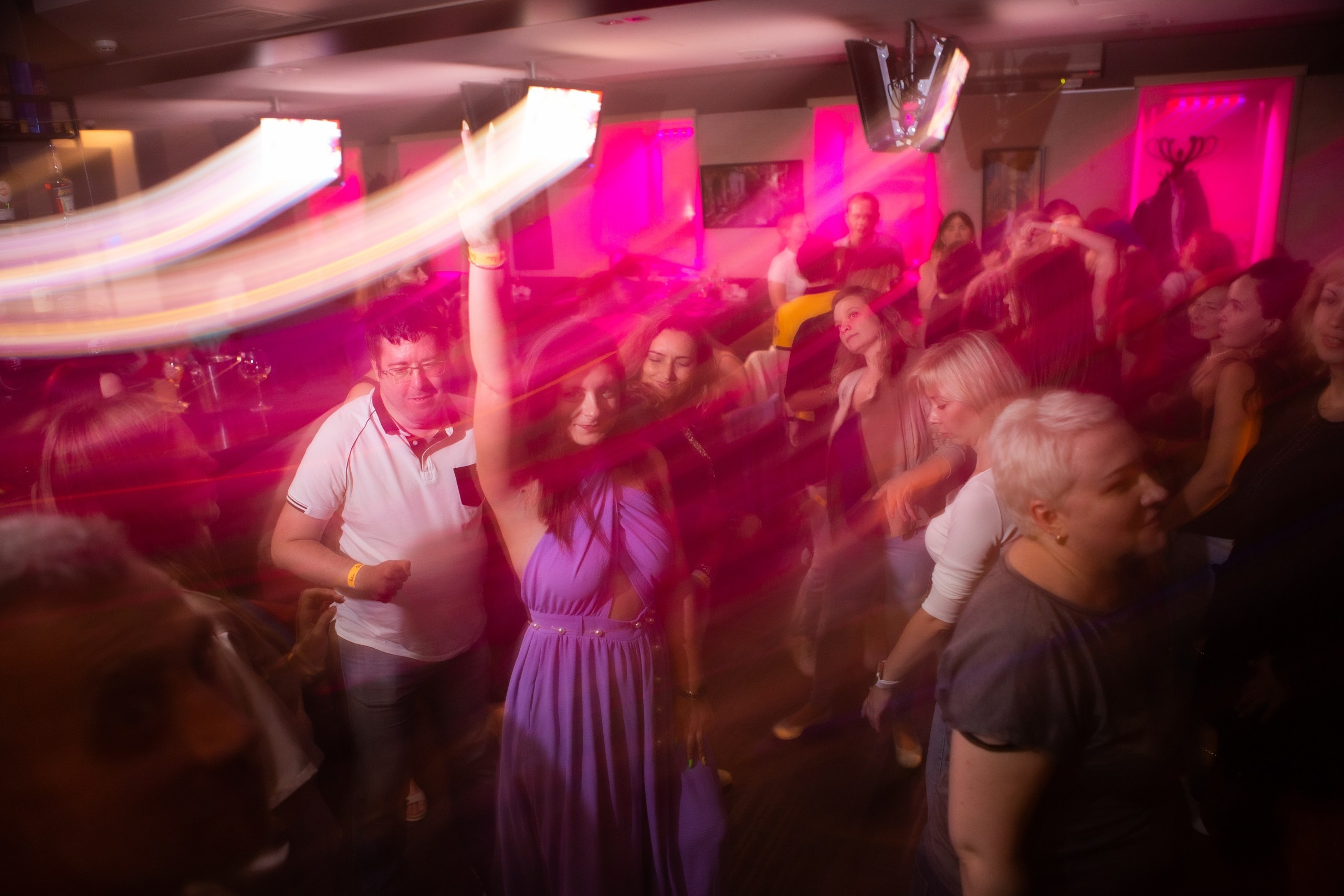 Лето, гуд бай! Клубная вечеринка | 25.08.23. Галерея Фантим