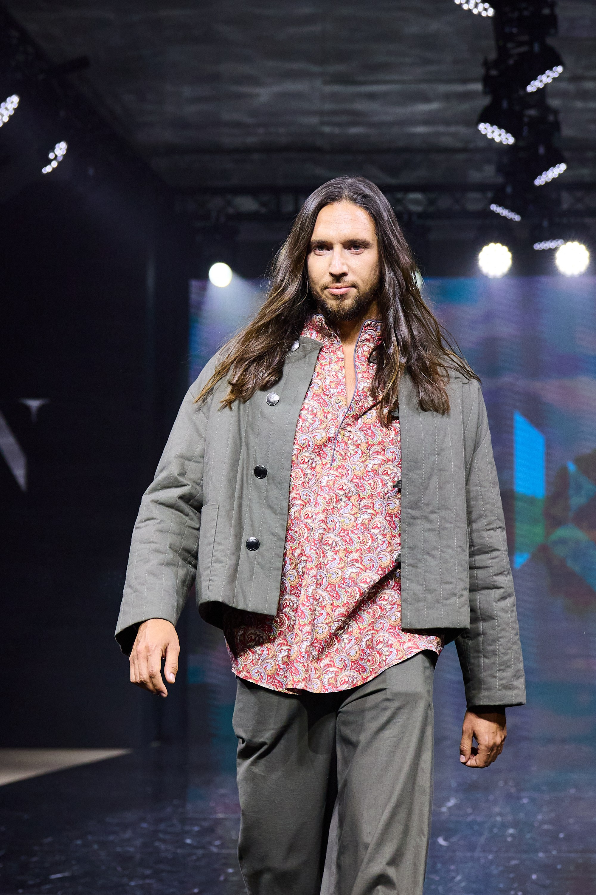 Sochi Fashion Week 2025. Профессиональный фотограф в Сочи Виктория Джой. Обучение