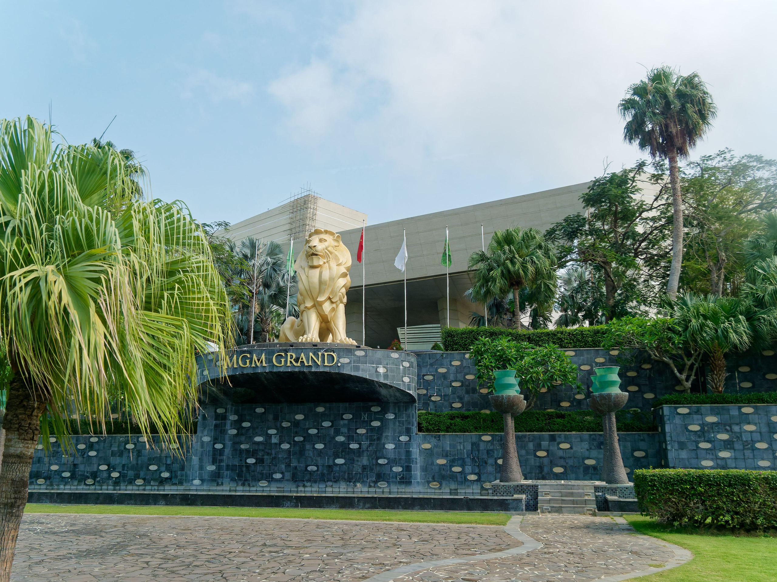 Хайнань 2026, улицы Ялунвань и Саньи. Фотопрогулки по Миру