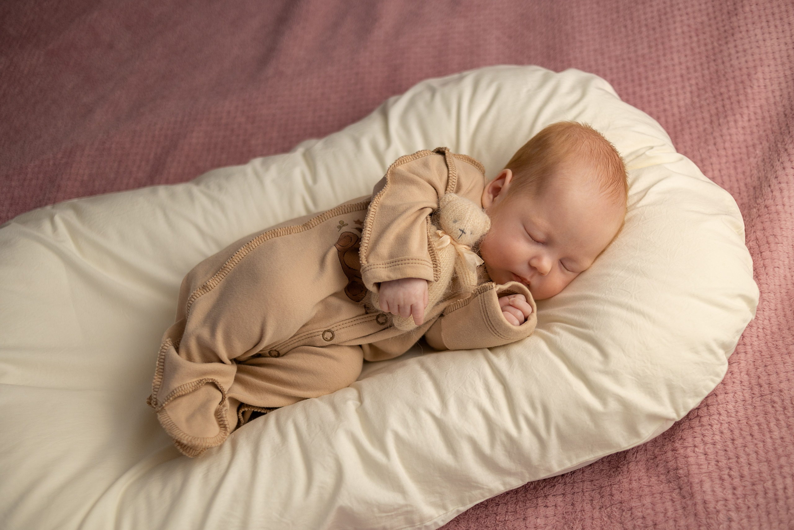 Фотосессия новорожденного в стиле LifeStyle в Санкт-Петербурге