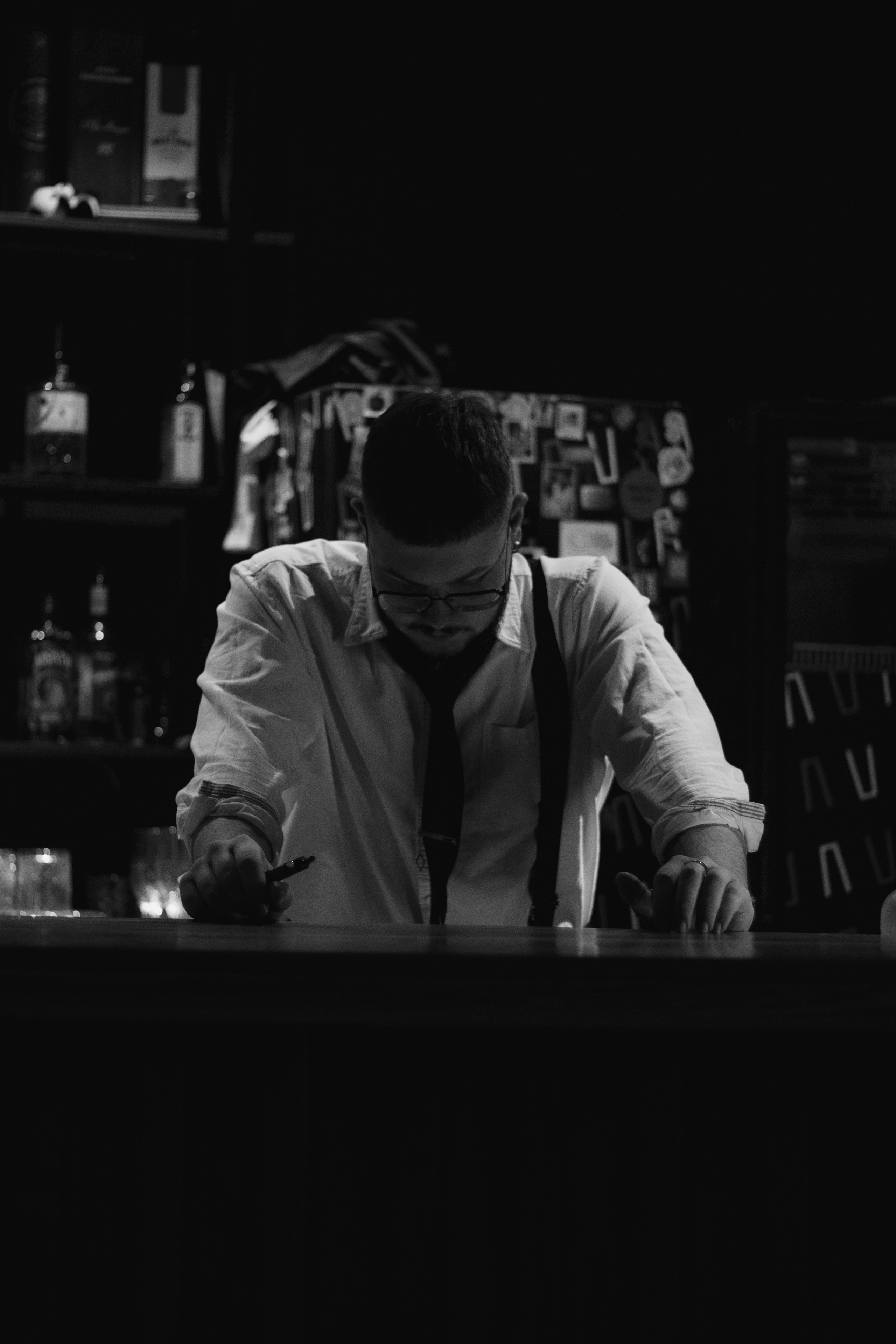 Портретная фотосессия — Кирилл. Портретный фотограф в Орле. Готовые фото за 3 дня! Помощь в позировании. Советы по организации