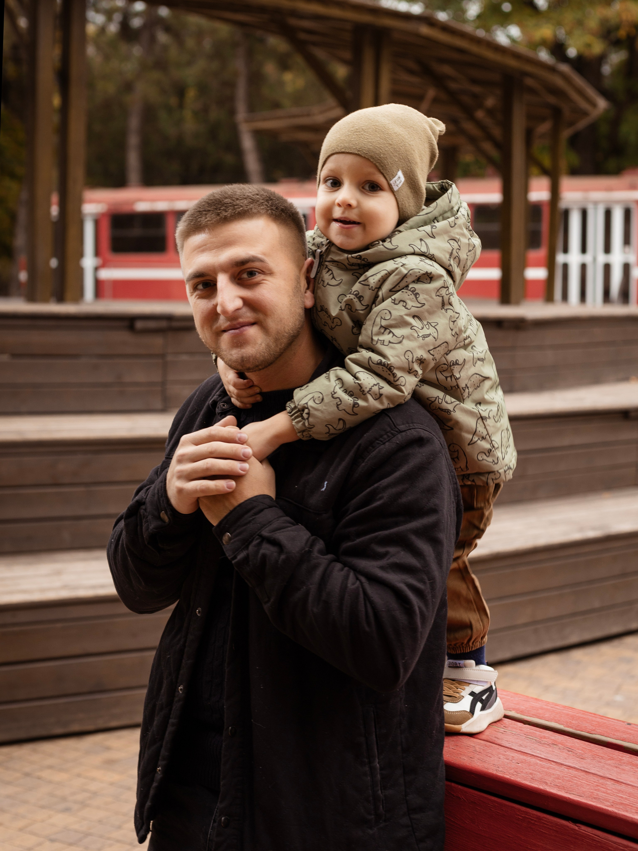 Антон и Лев. Осенний парк Горького. Фотограф, Таганрог, Руслан Степущенко