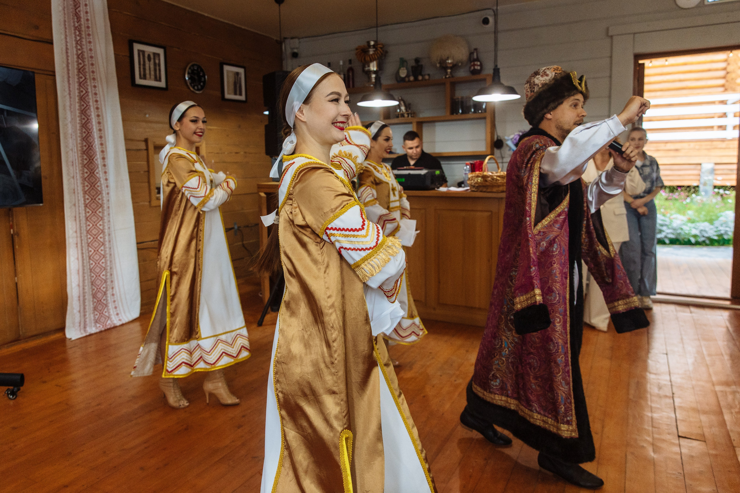 «Иван Васильевич меняет профессию» Юбилей. Свадебный и семейный фотограф в Улан-Удэ