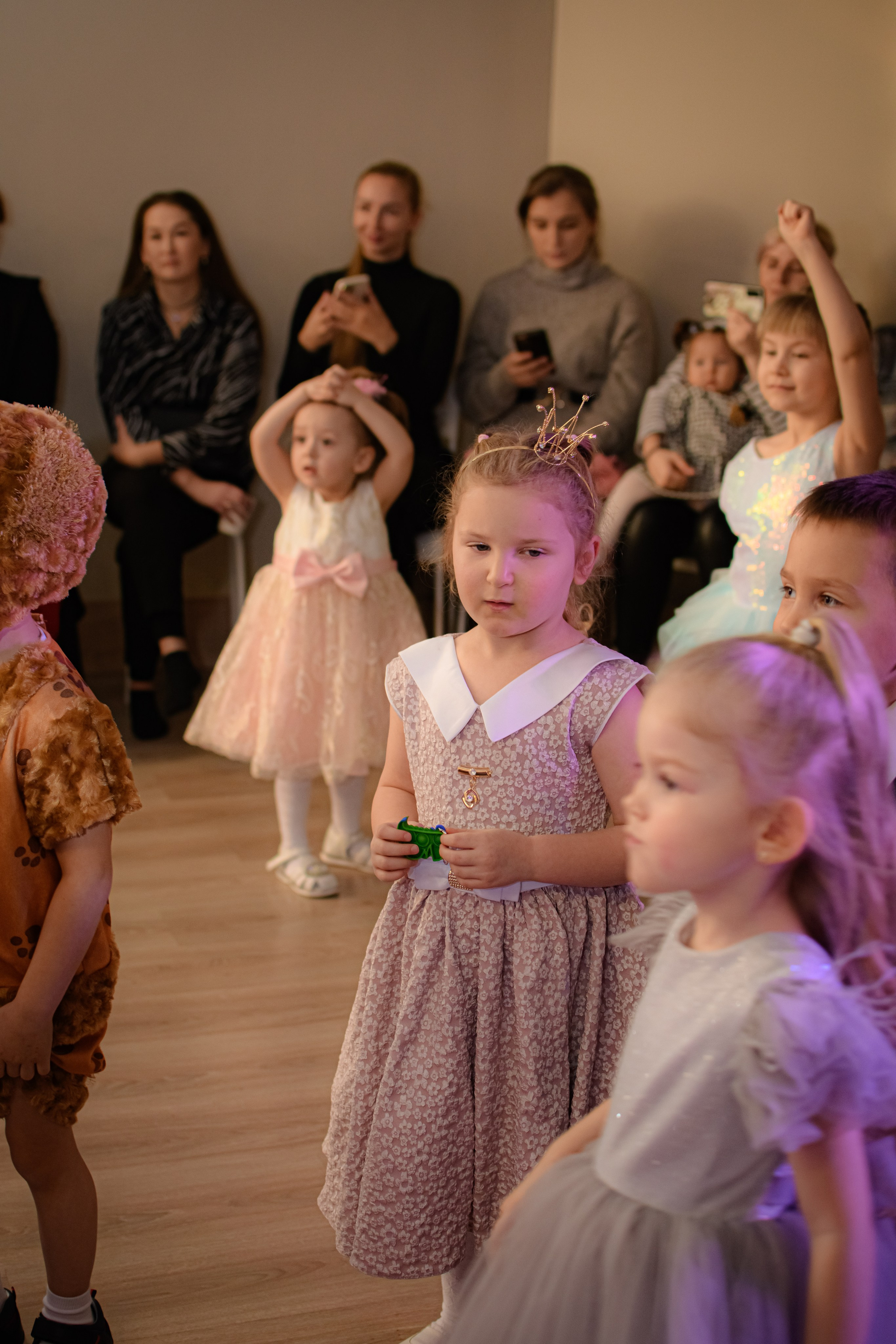 HAPPY NEW YEAR. Photokarish