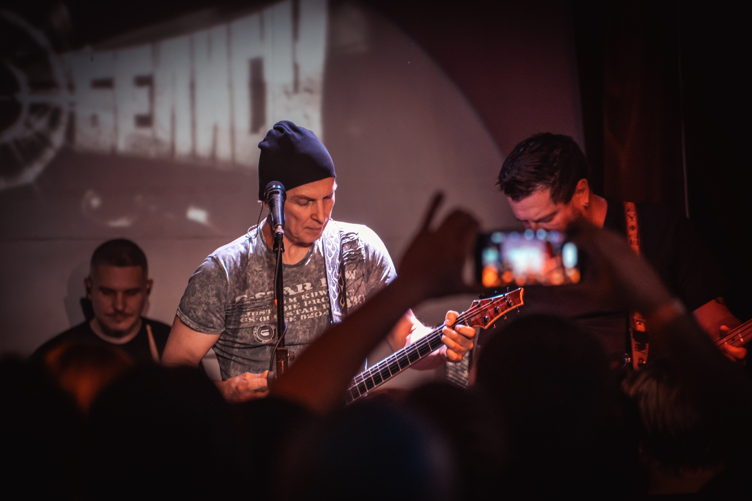 Черный обелиск. Красноярск, 08.04.2025, Эрмитаж. Фотограф Регина Крикунова г. Красноярск