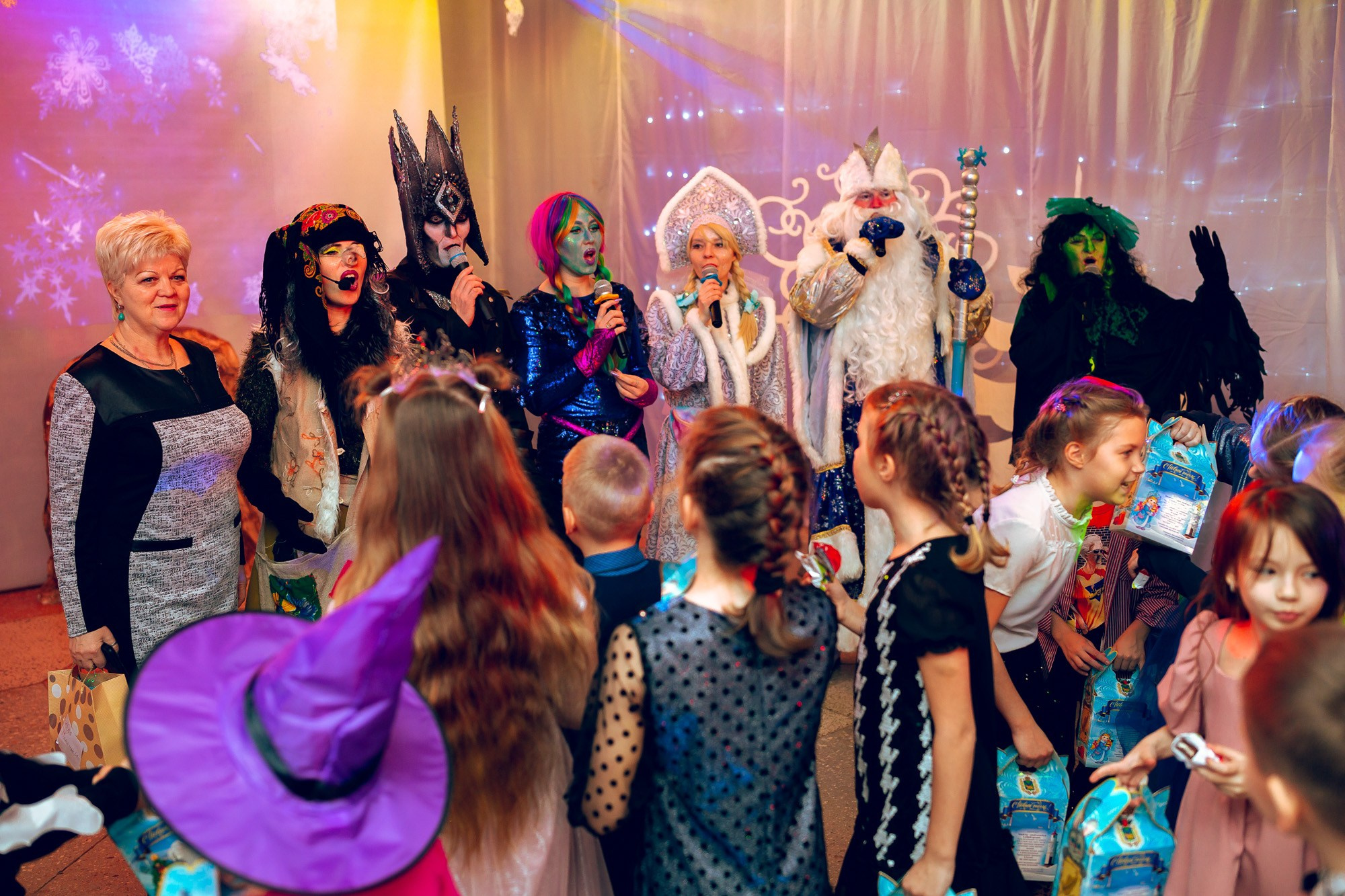 Новогодний детский утренник. Андрей Кровлин — фотограф в Славянке