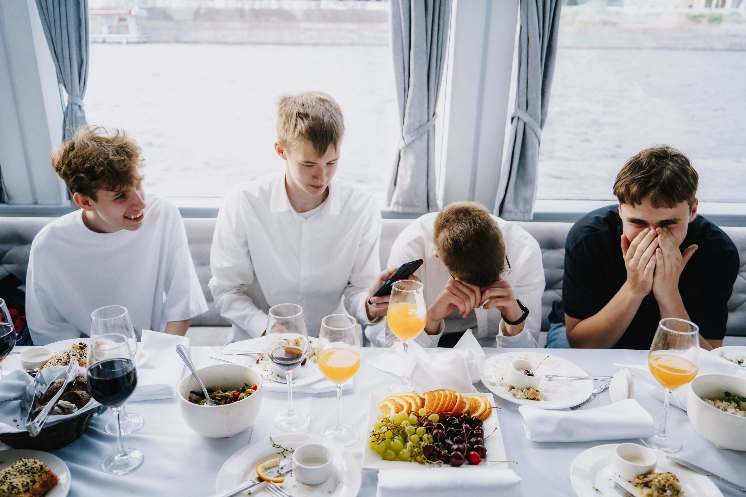 Выпускной 9В. Свадебный и семейный фотограф в Санкт-Петербурге Виктор Голубев