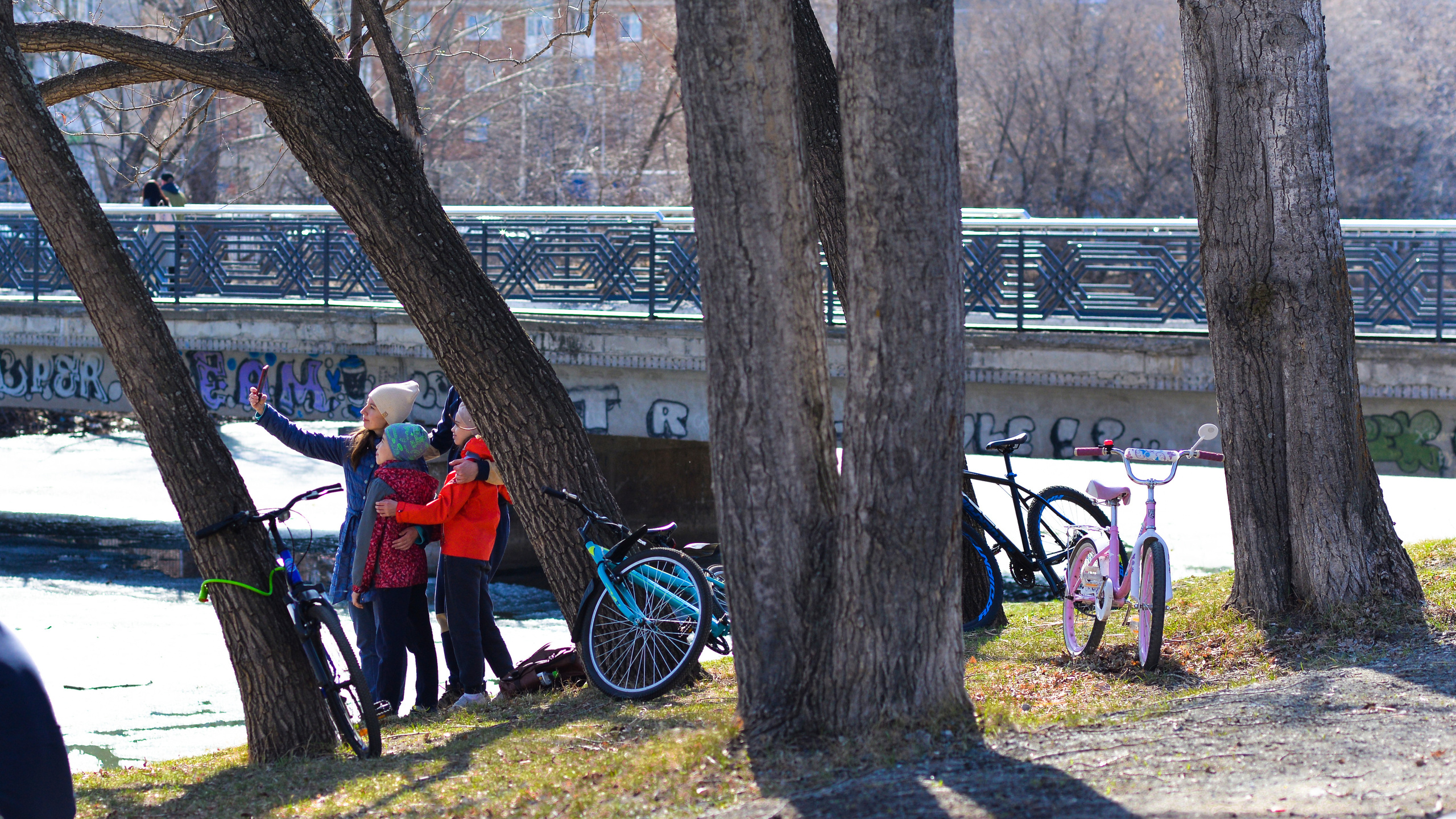 ЦПКиО 2022. Выпускные фотоальбомы. Фотограф в детских садах и школах г. Кургана