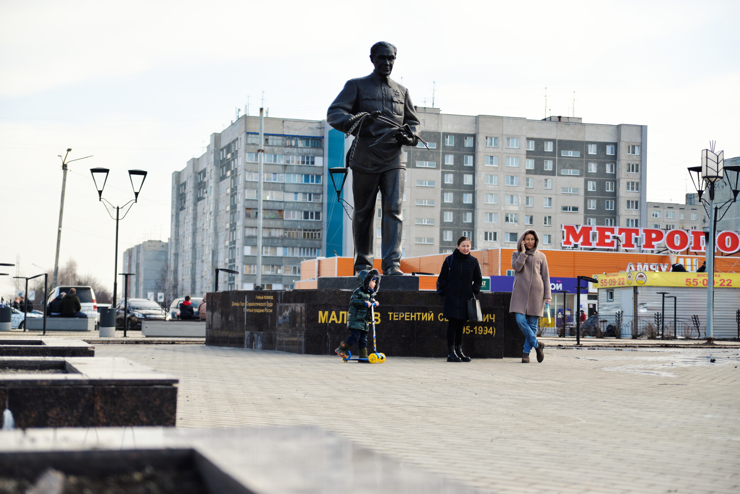 Заозерный 2022. Выпускные фотоальбомы. Фотограф в детских садах и школах г. Кургана