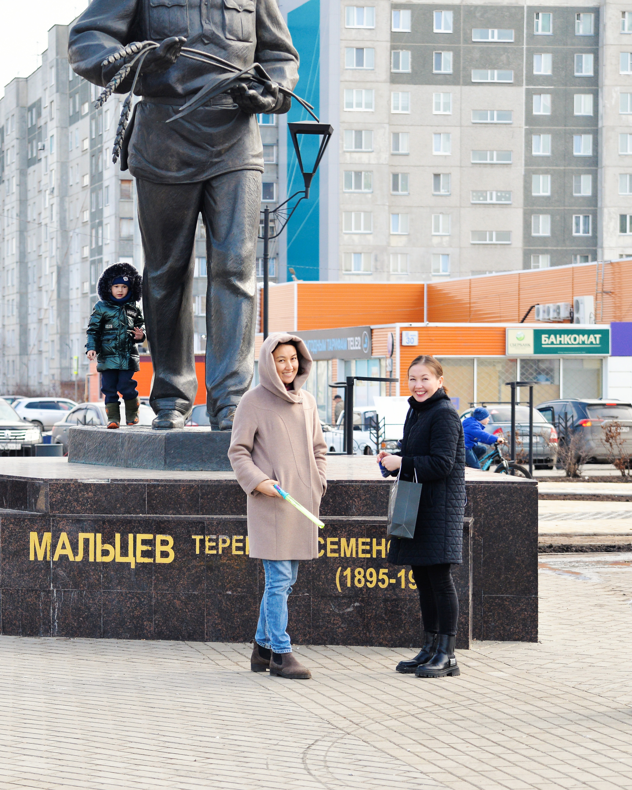 Заозерный 2022. Выпускные фотоальбомы. Фотограф в детских садах и школах г. Кургана