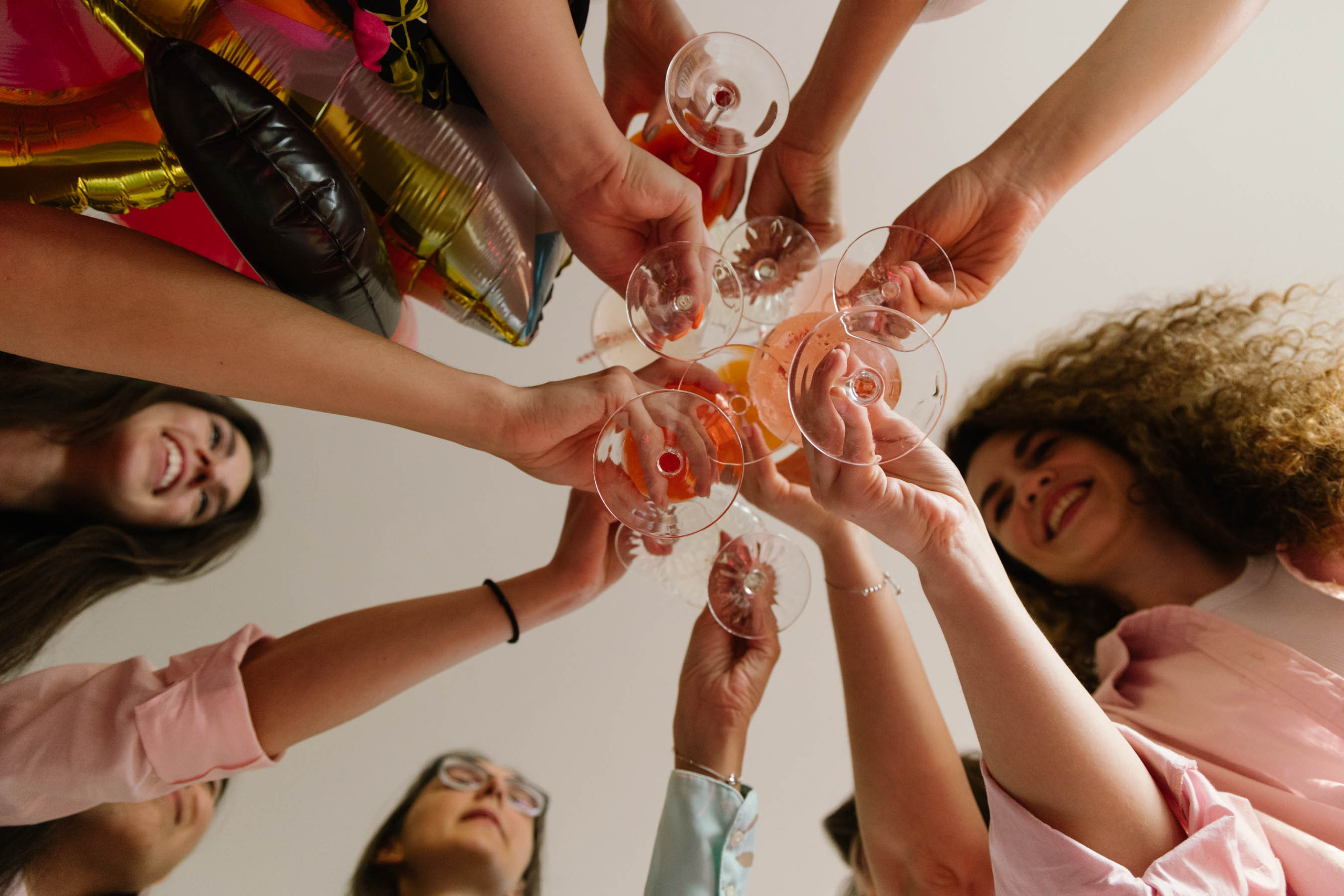 Девичник в отеле. Портретный и репортажный фотограф в Москве Олеся Лисарк