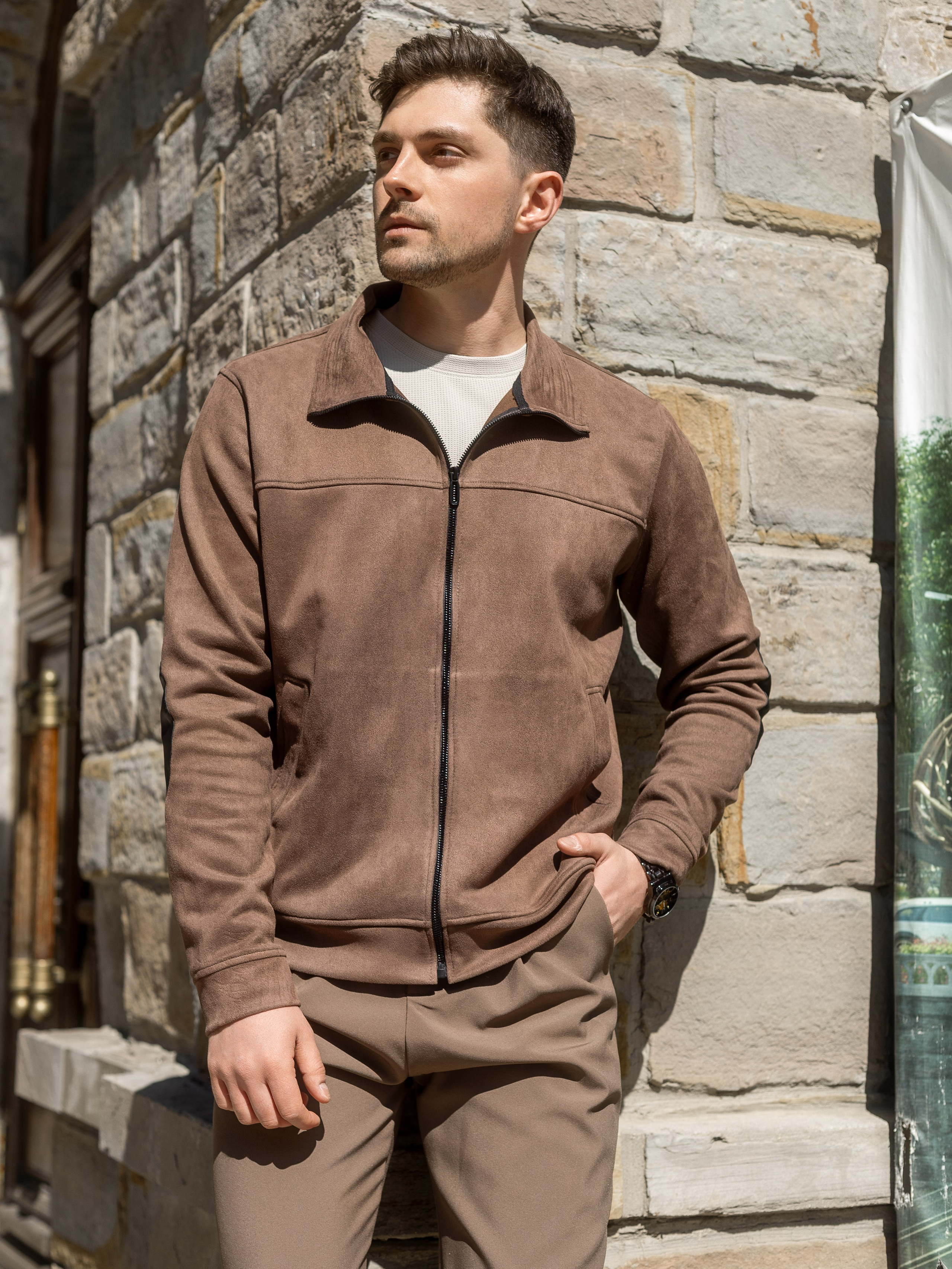 Денис. Фото для маркетплейсов в самых сочных локациях города Сочи