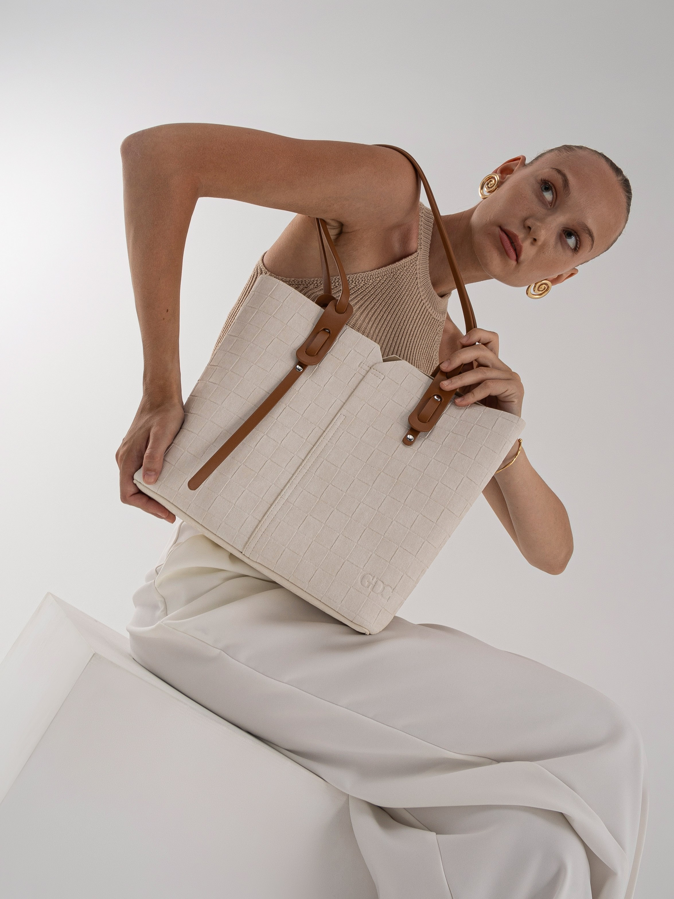 Софья. Фото для маркетплейсов в самых сочных локациях города Сочи