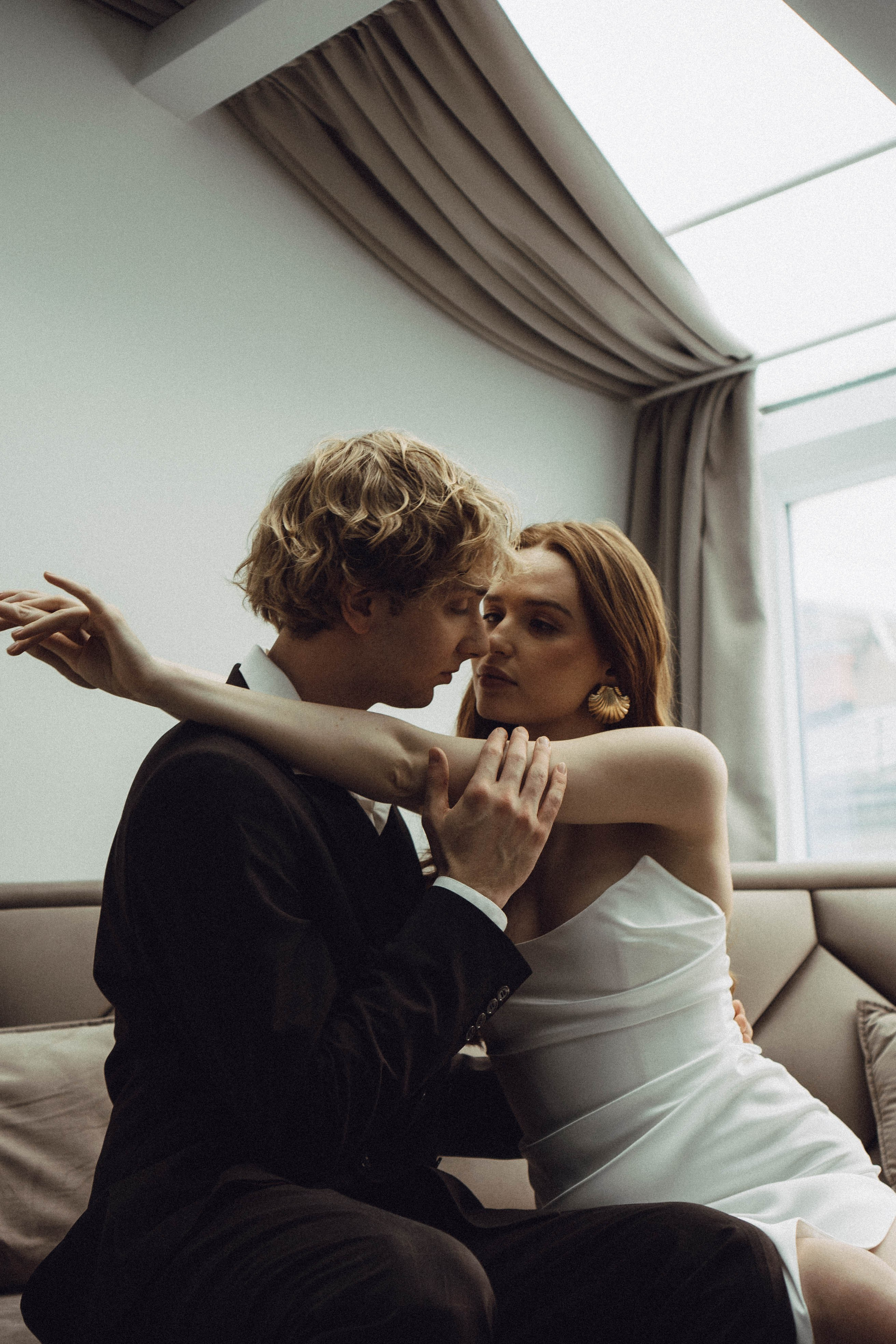 СВАДЕБНАЯ СЬЕМКА В ОТЕЛЕ. СБОРЫ ЖЕНИХА И НЕВЕСТЫ И ТАКЖЕ ТОР И ПОДГОТОВКА К ПРОГУЛКЕ. Профессиональный фотограф, Санкт-Петербург — Виктория Богомолова