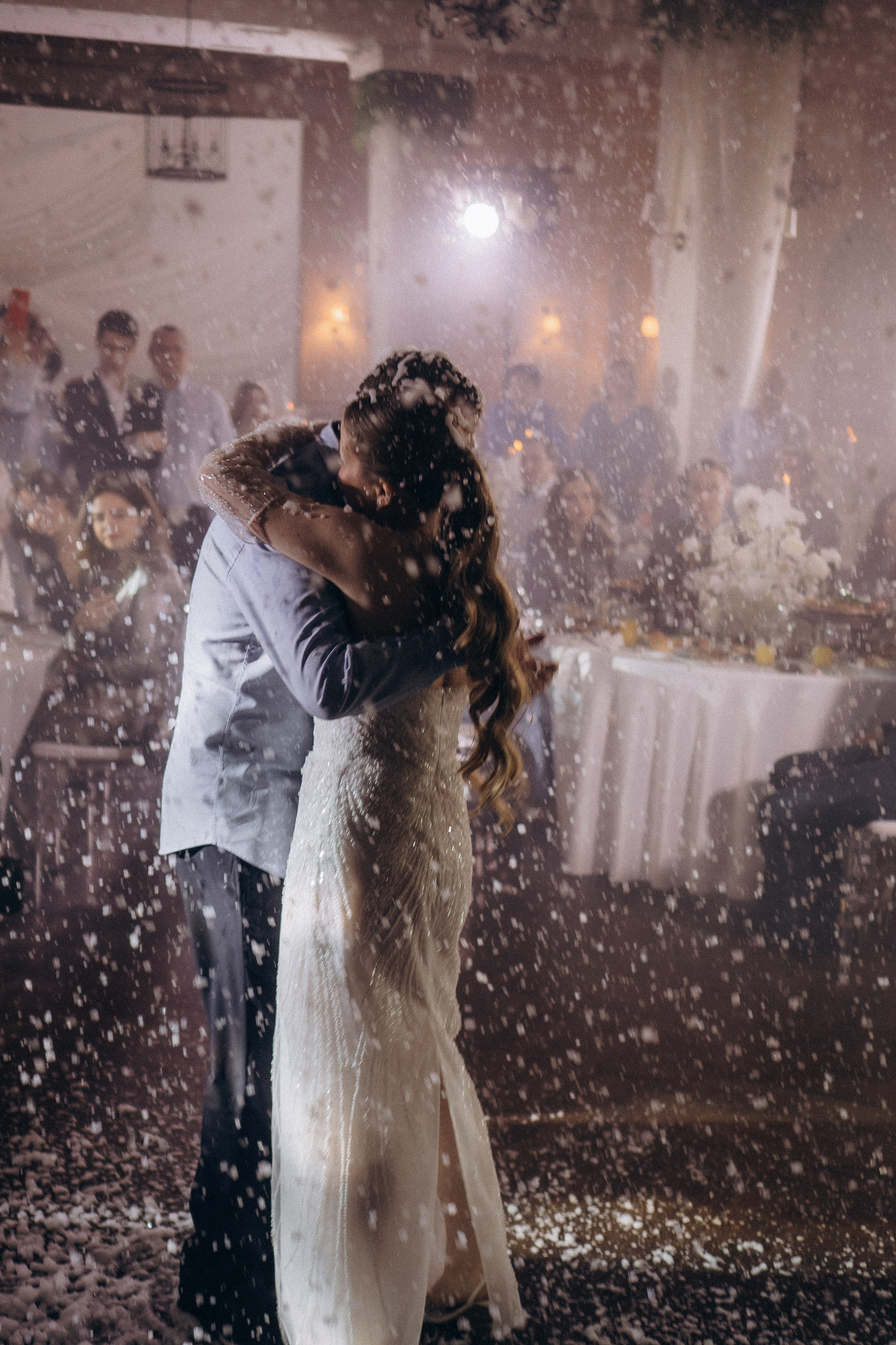 СВАДЕБНАЯ СЬЕМКА СБОРОВ В ОТЕЛЕ И ВЫЕЗД НА ЦЕРЕМОНИЮ (СНЯТО В СИБИРЕ В НИЖНЕВАРТОВСКЕ). Профессиональный фотограф, Санкт-Петербург — Виктория Богомолова