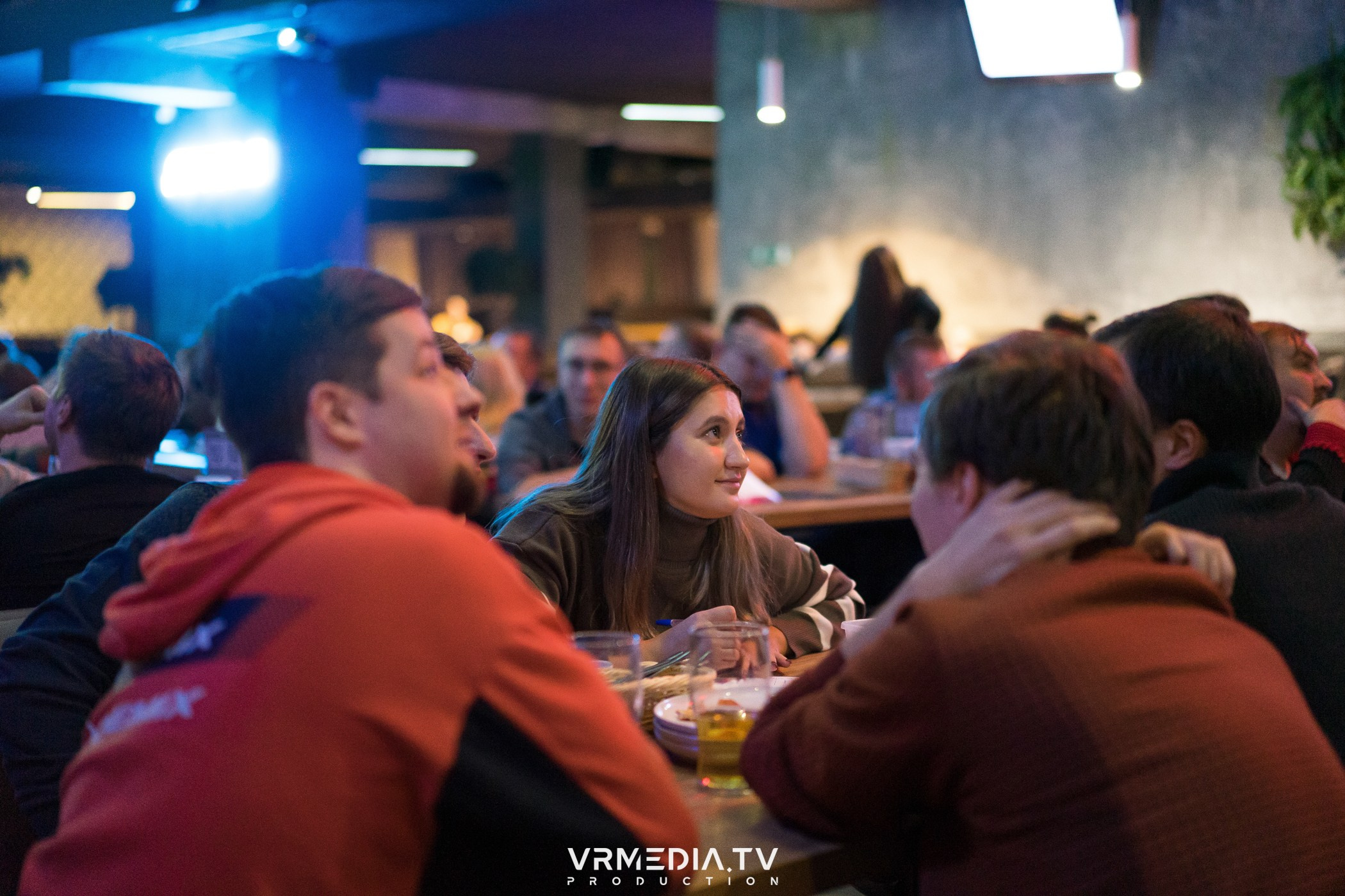 Эйнштейн Party в баре «Друзья»