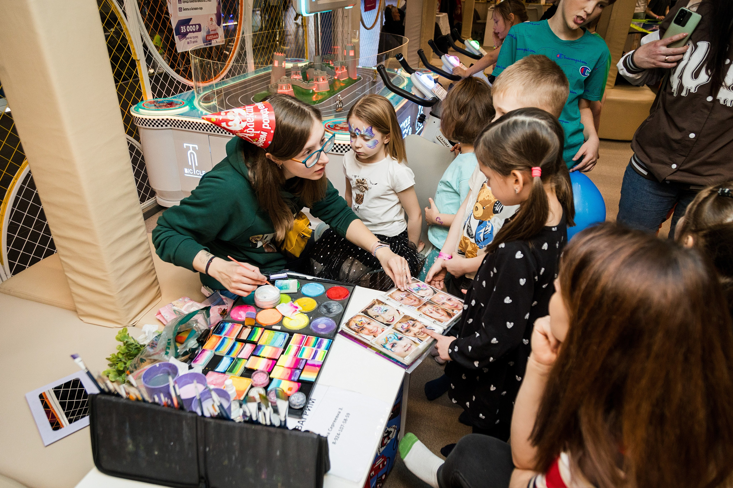 День рождения Арлекина. Детский фотограф видеограф в Хабаровске Михаил Орлов