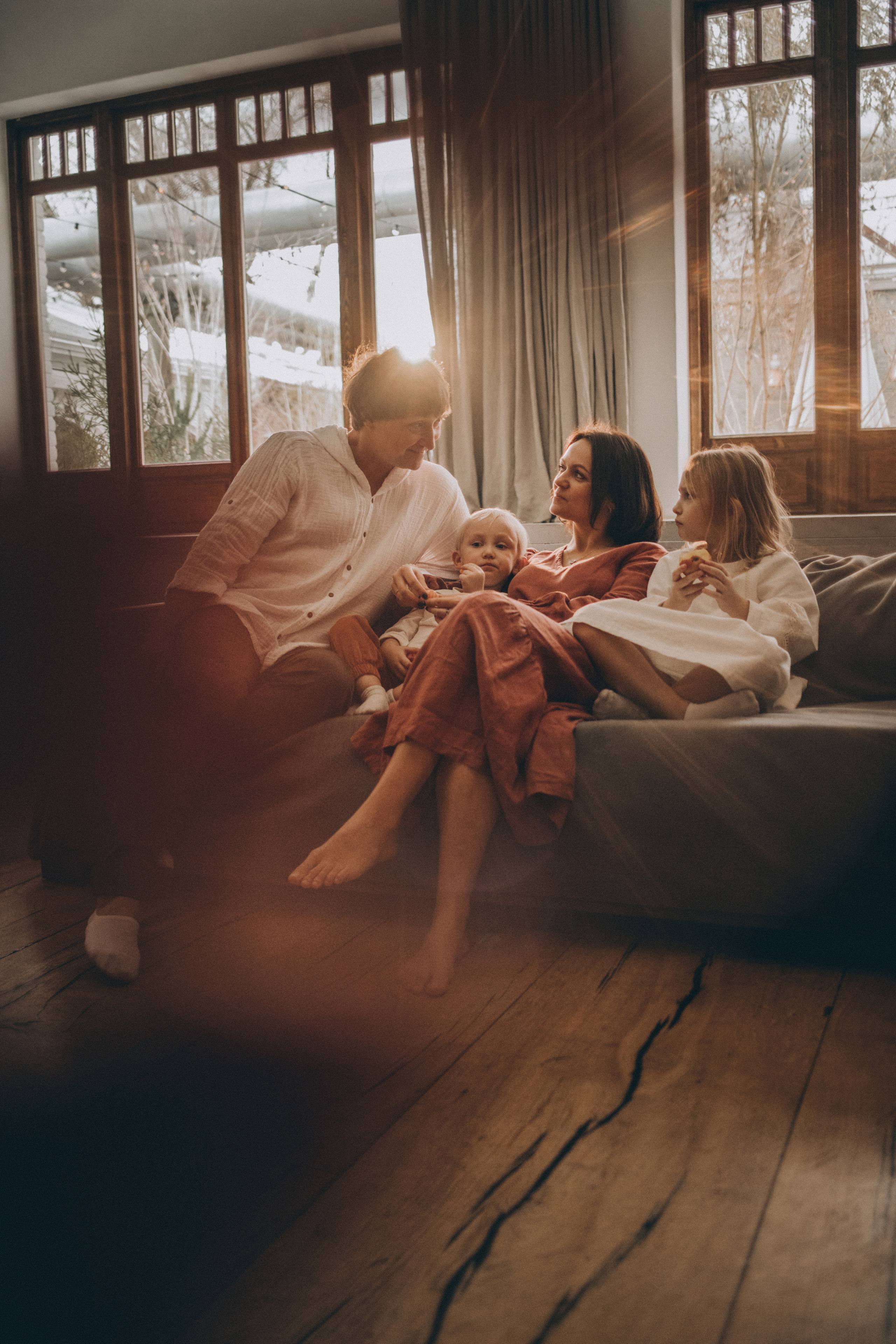 В студии. Семейный и детский фотограф Королев Мытищи Москва Бизяева Алена