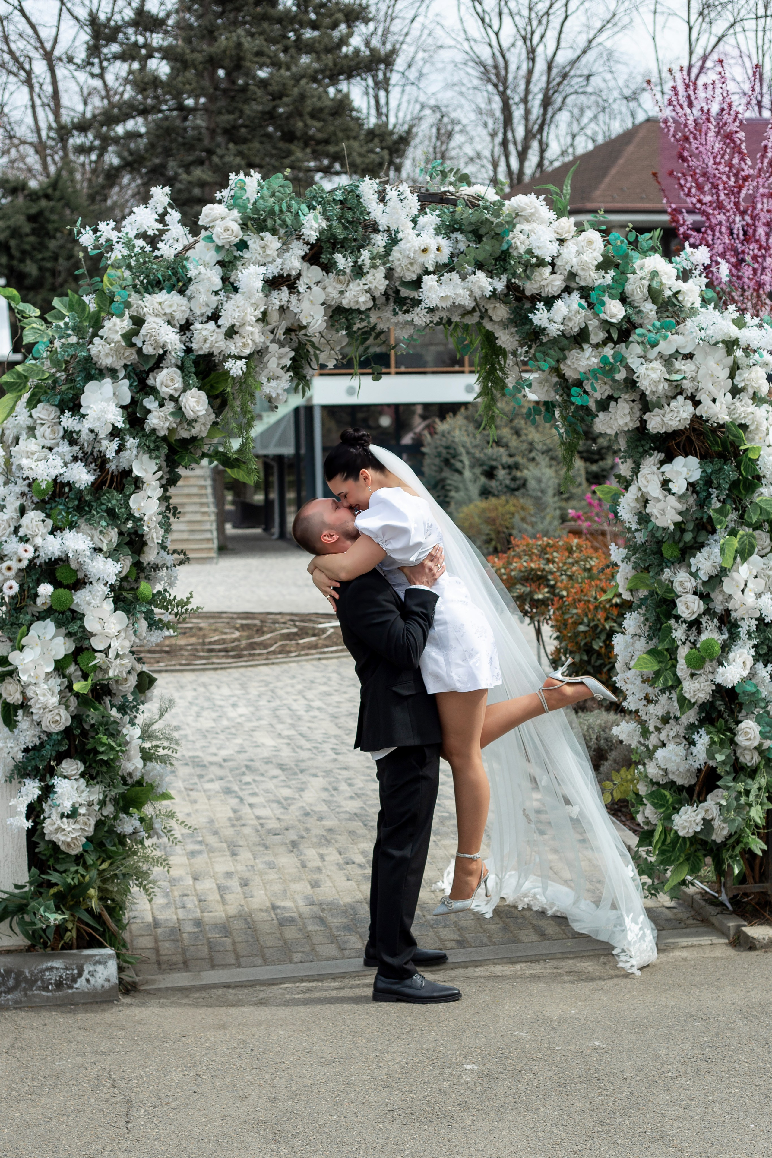 Свадебные фото. Фотограф Краснодара, фотограф в парке Галецкого.репортажный фотограф. детский фотограф, свадебный фотограф. профессиональный фотограф