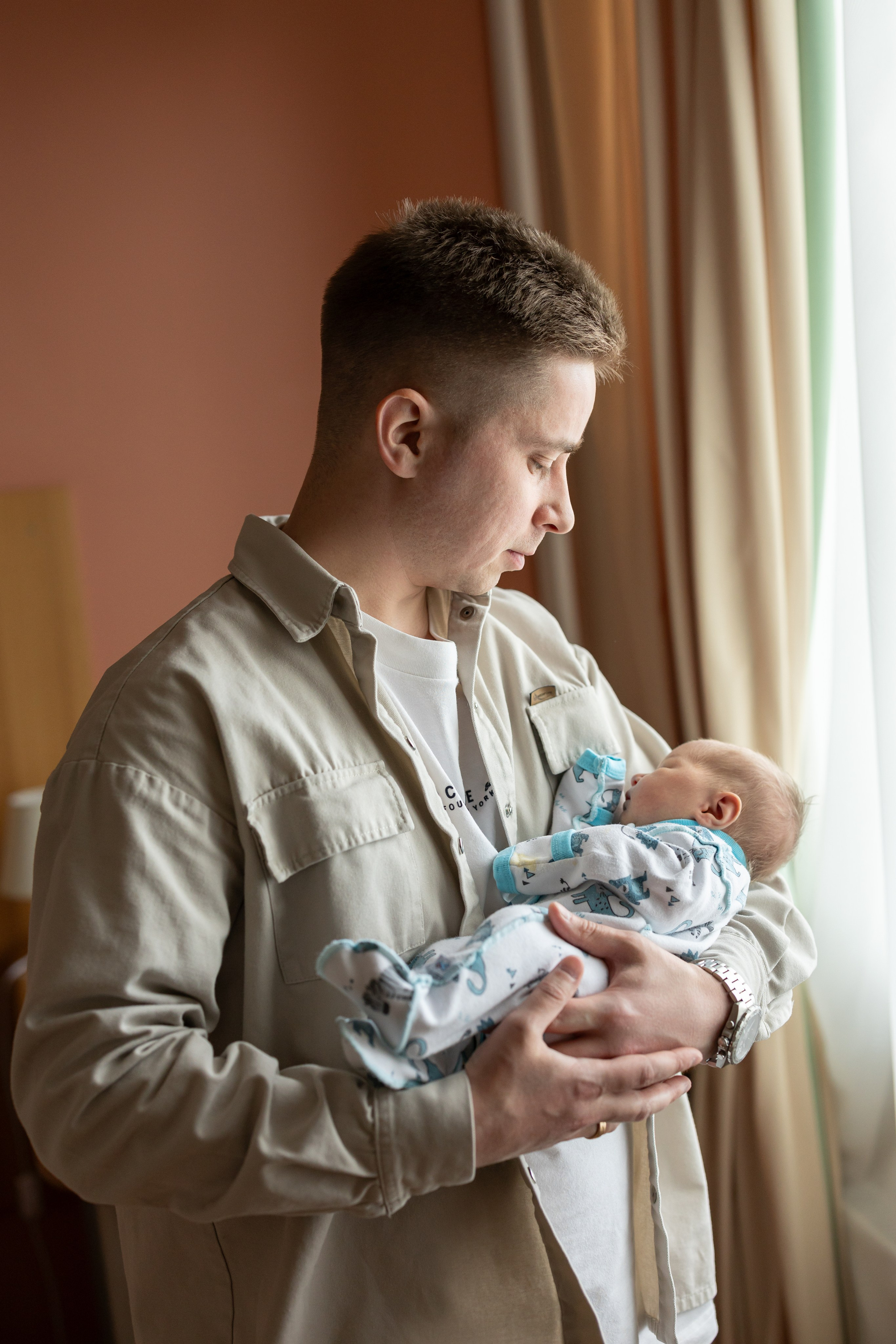 Выписка из роддома. Семейный и детский фотограф в Москве Орешина Юлия